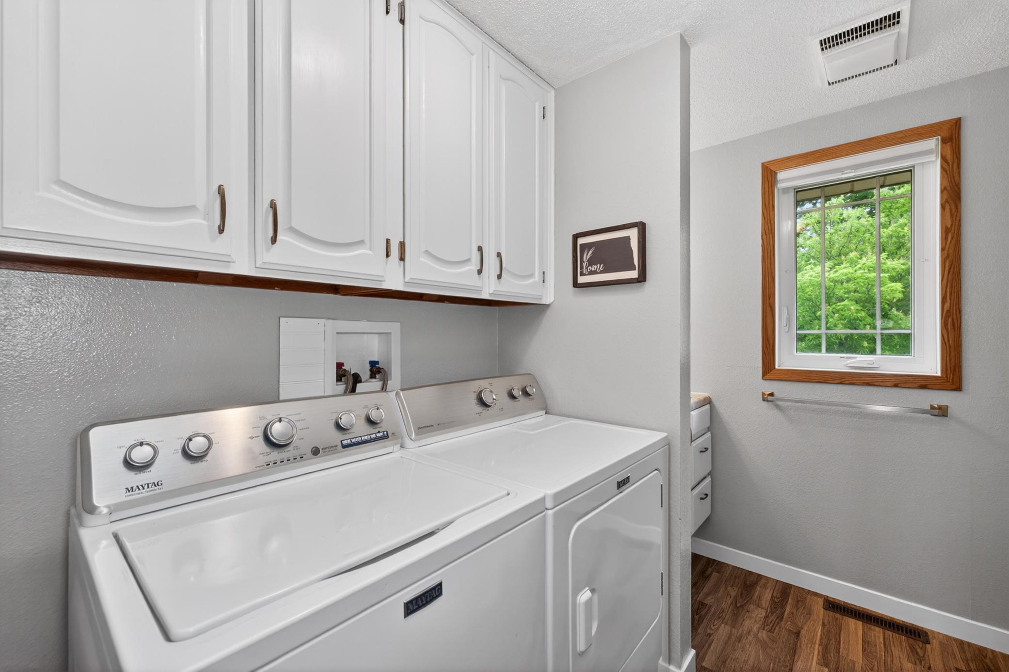 1980 single family home for sale at 101 Grant Street in Finley, ND — 3 bed, 2 bath (photo 33 of 36)