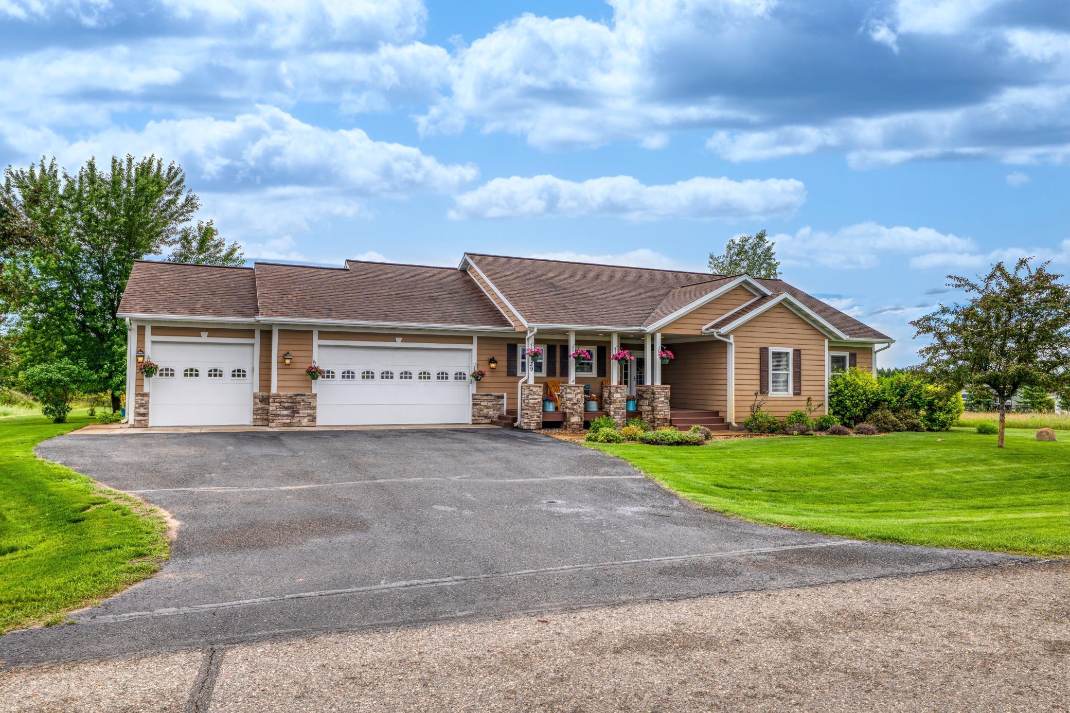 2008 single family home for sale at 1320 Whiting Road NW, Unit 39 in Bemidji, MN — 4 bed, 3 bath (photo 2 of 95)