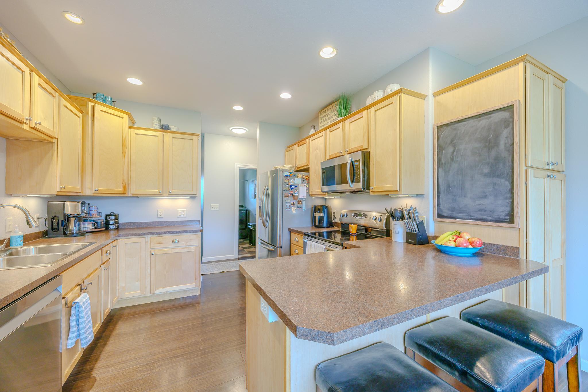 2008 single family home for sale at 1320 Whiting Road NW, Unit 39 in Bemidji, MN — 4 bed, 3 bath (photo 14 of 95)