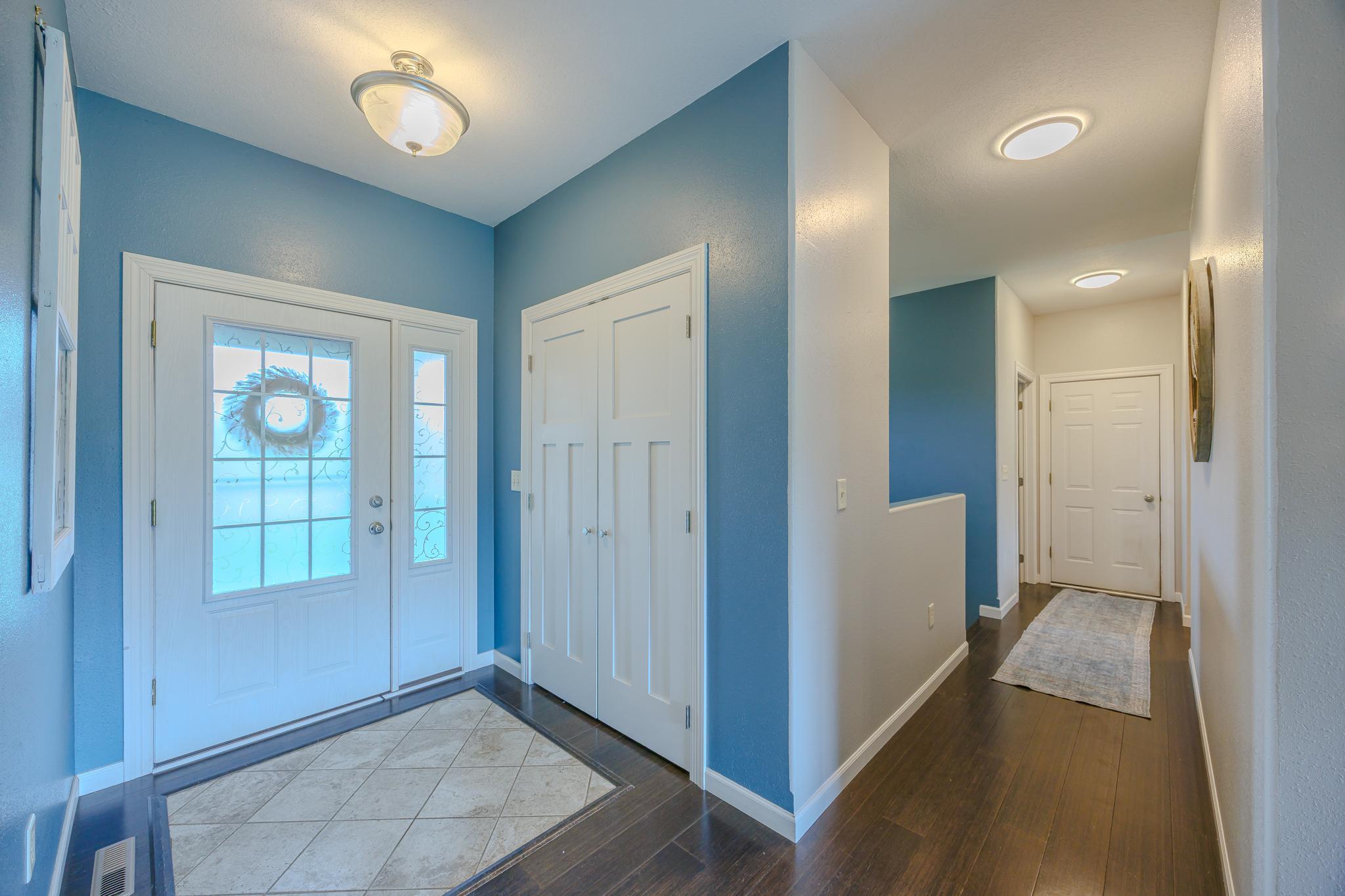 2008 single family home for sale at 1320 Whiting Road NW, Unit 39 in Bemidji, MN — 4 bed, 3 bath (photo 4 of 95)