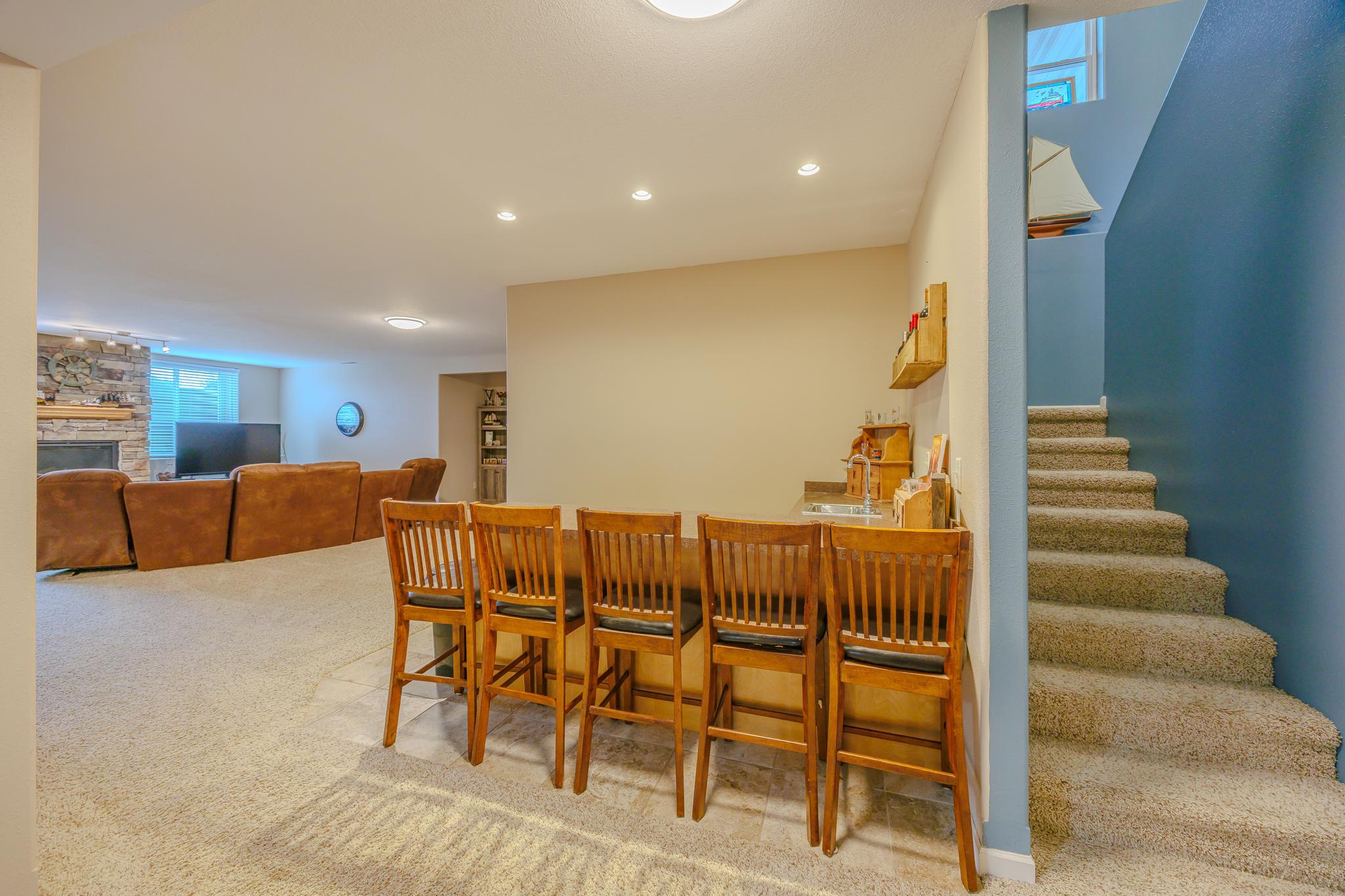 2008 single family home for sale at 1320 Whiting Road NW, Unit 39 in Bemidji, MN — 4 bed, 3 bath (photo 33 of 95)