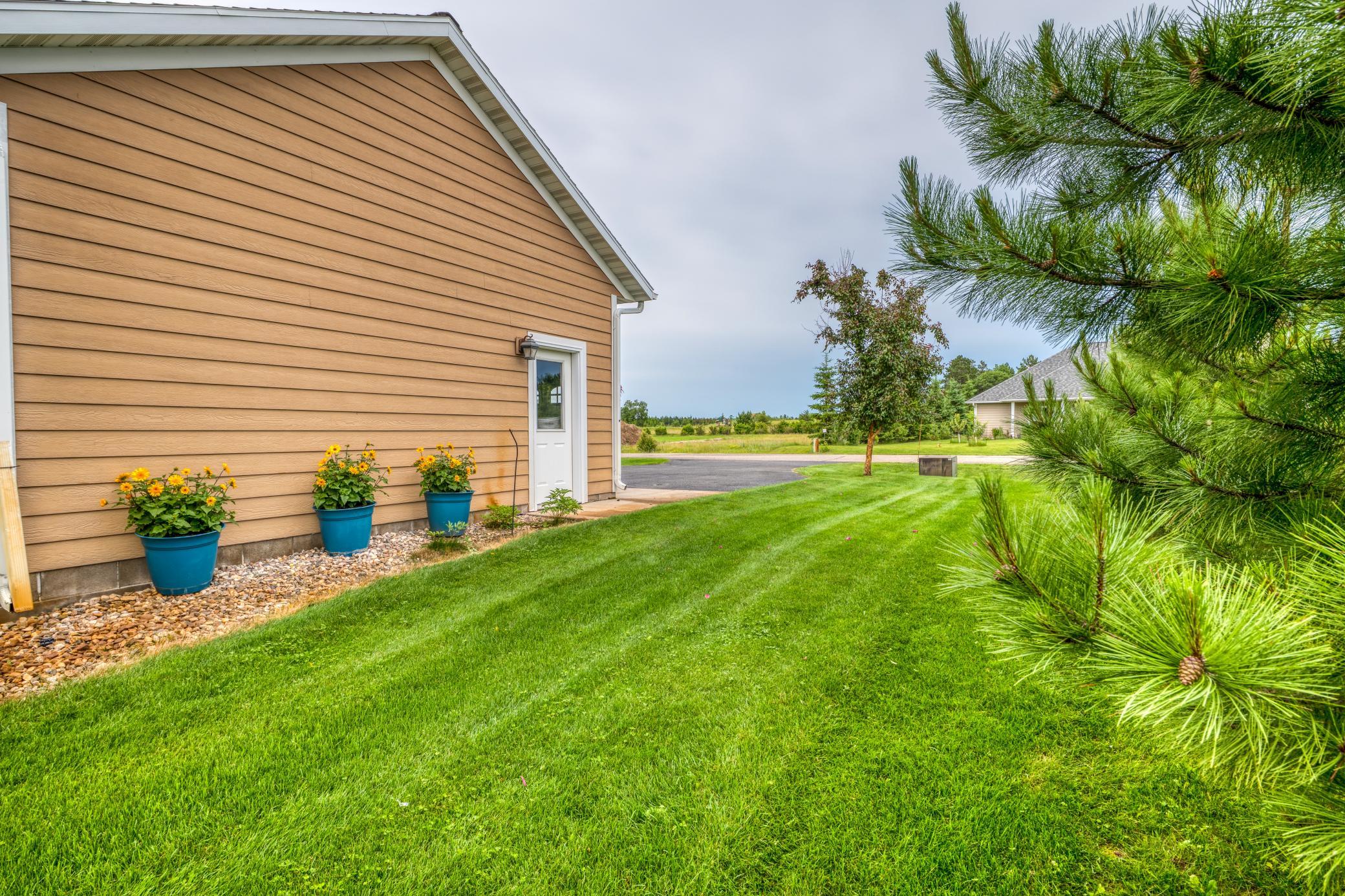 2008 single family home for sale at 1320 Whiting Road NW, Unit 39 in Bemidji, MN — 4 bed, 3 bath (photo 93 of 95)