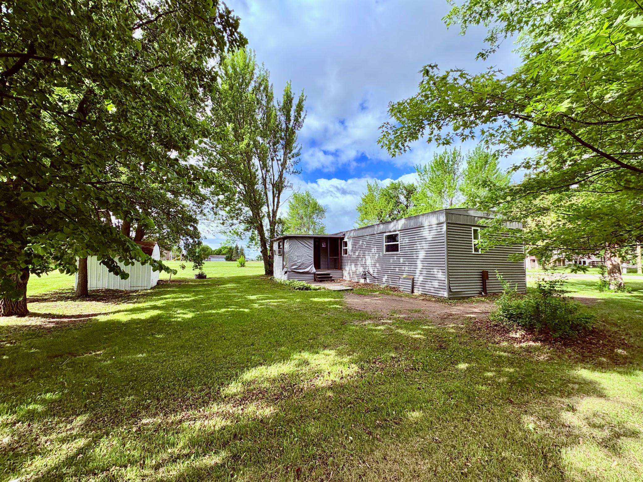 210 3rd Avenue SW, Baudette MN 56623 - Photo 3 of 28