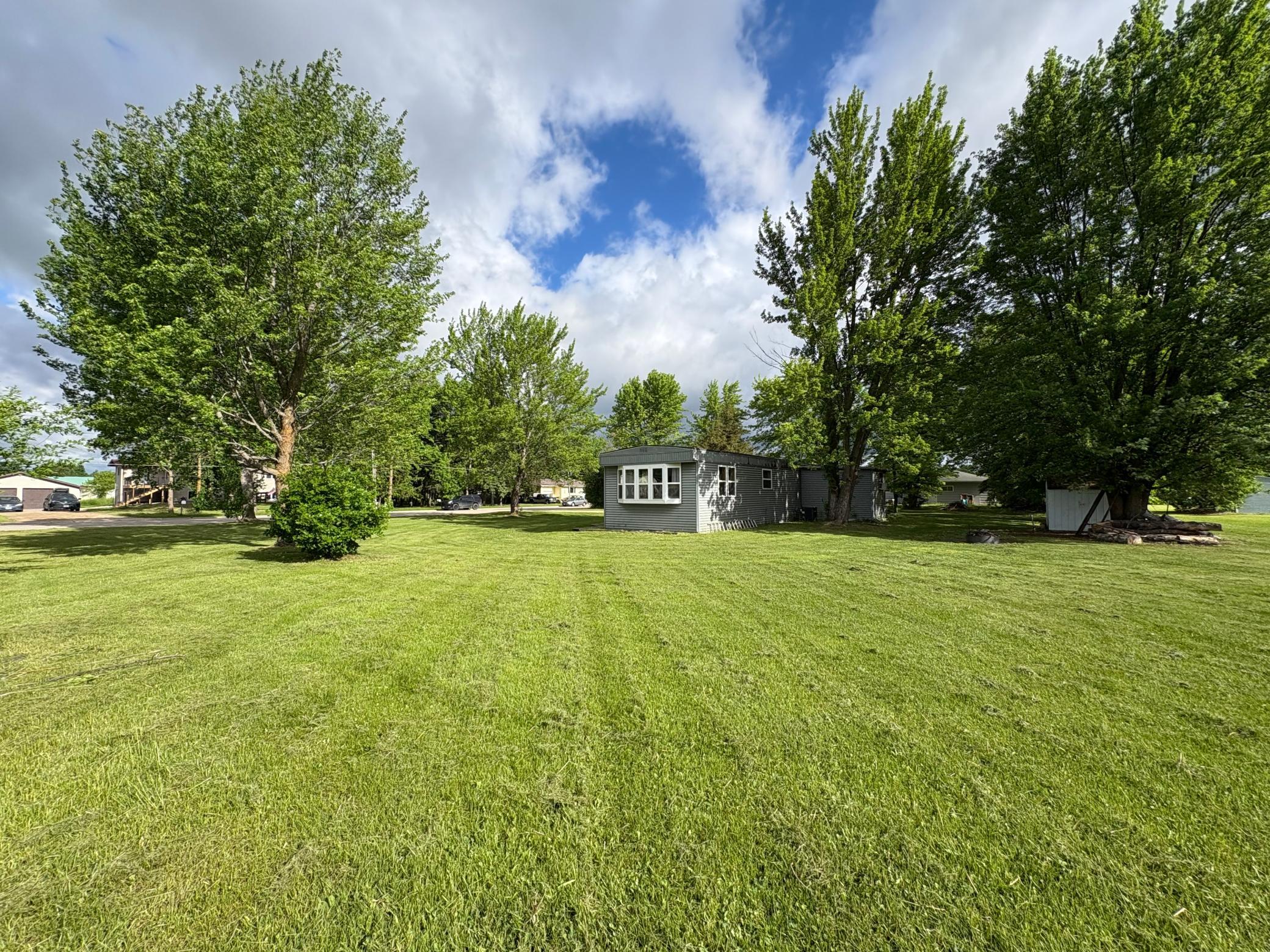 210 3rd Avenue SW, Baudette MN 56623 - Photo 4 of 28