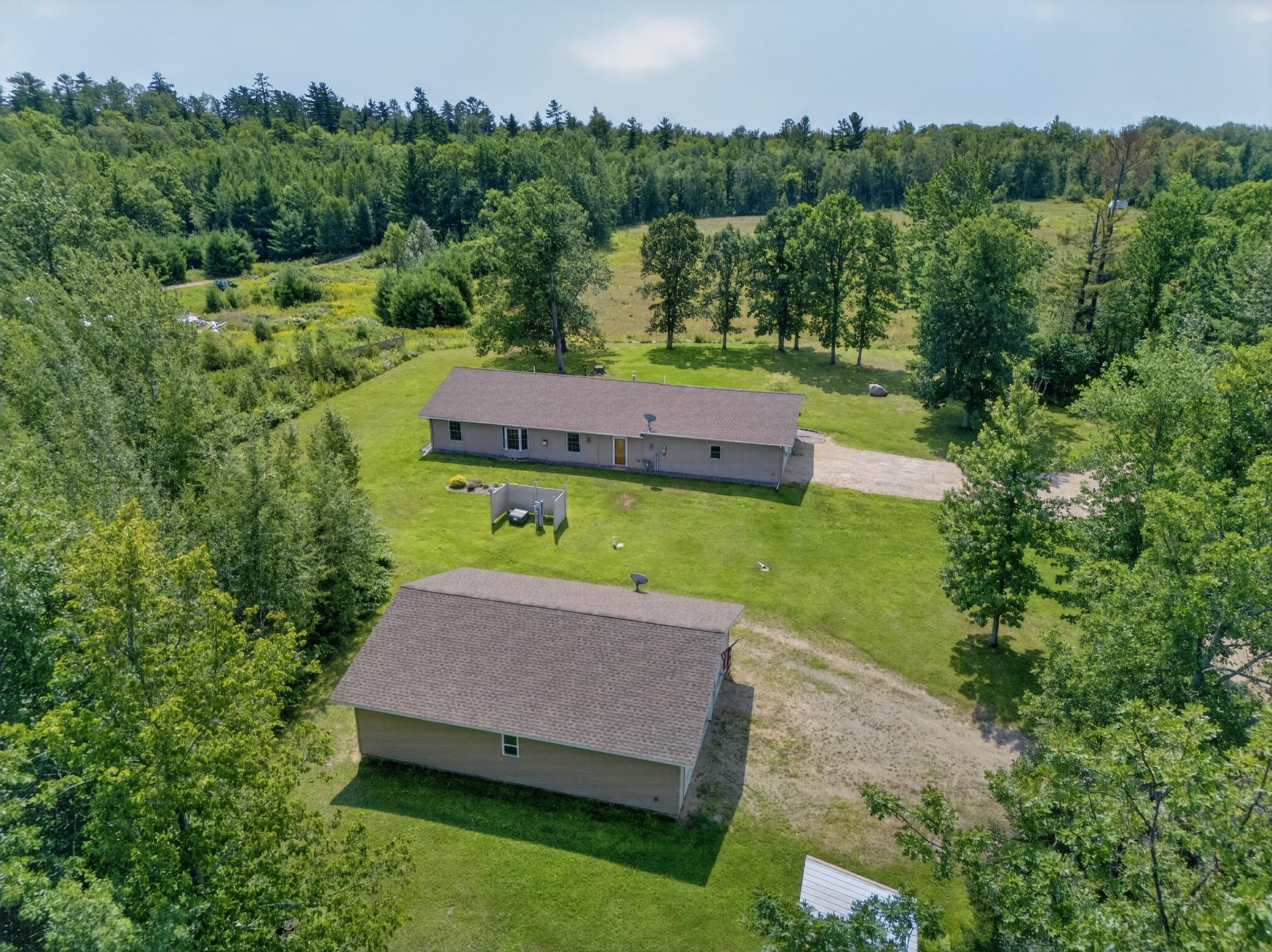 2007 single family home for sale at 30873 Harris Town Road in Grand Rapids, MN — 3 bed, 2 bath (photo 4 of 26)