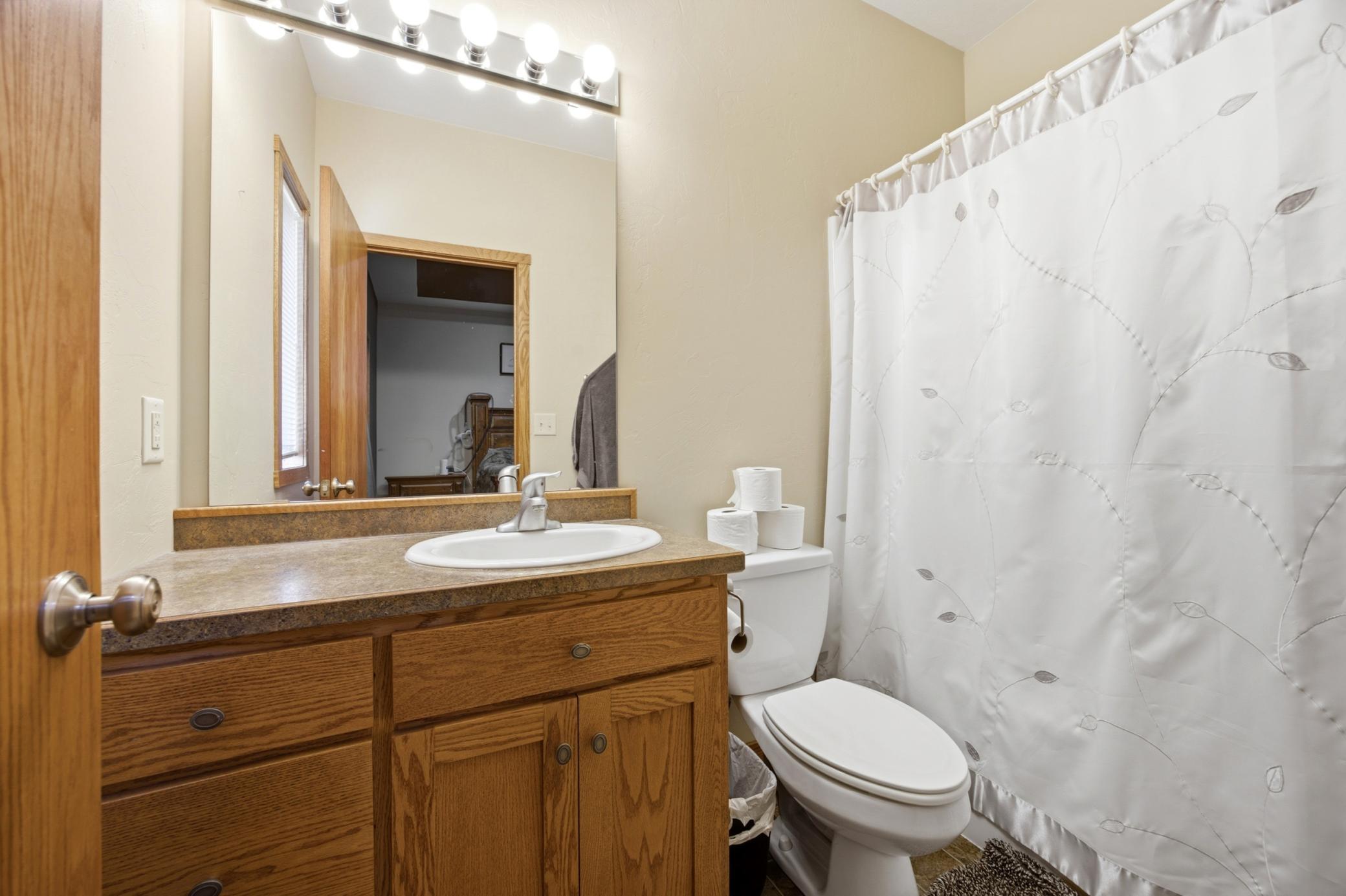 1403 35th Street S Circle, Moorhead MN 56560 - Photo 13 of 33