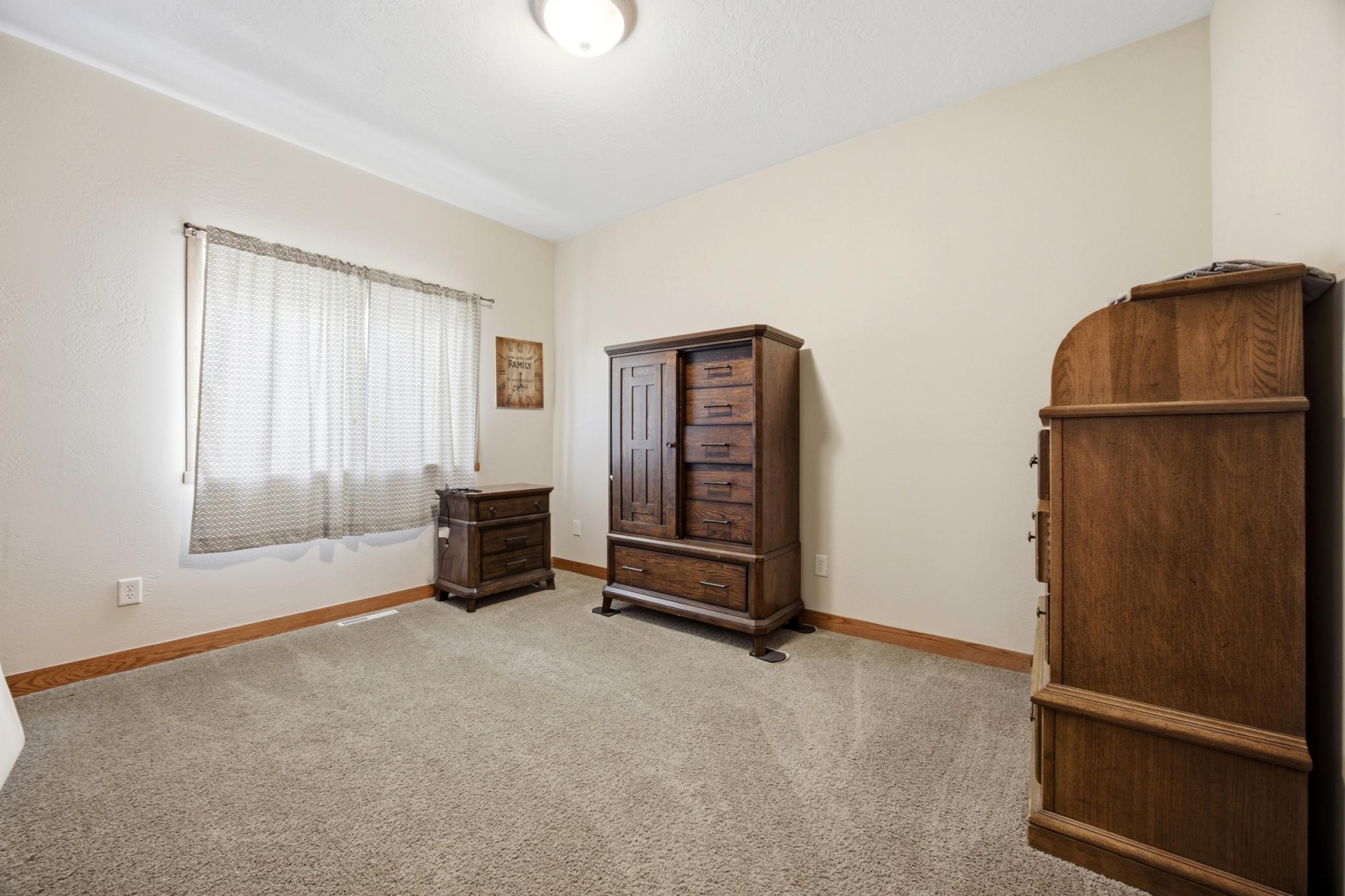 1403 35th Street S Circle, Moorhead MN 56560 - Photo 14 of 33