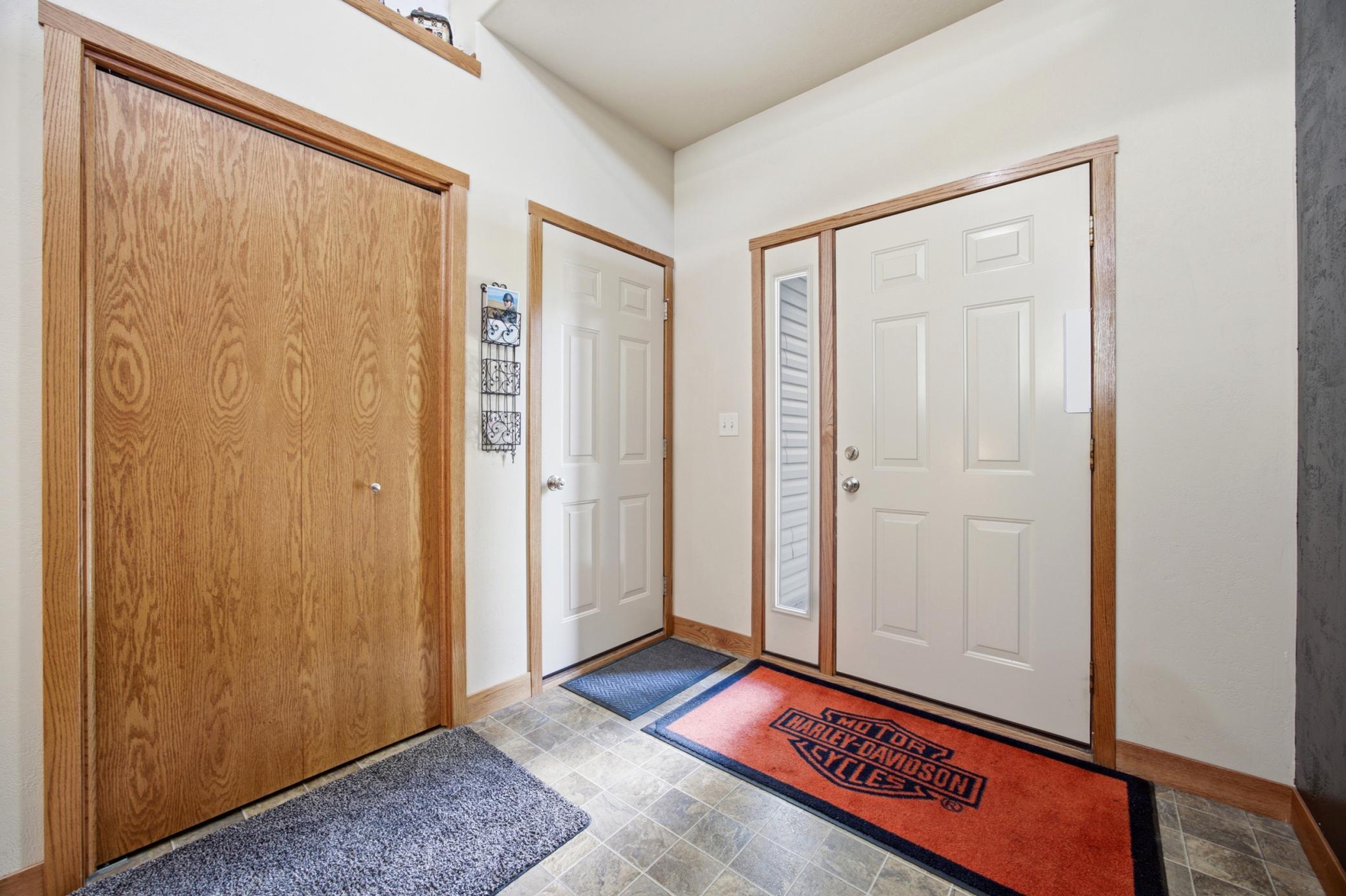 1403 35th Street S Circle, Moorhead MN 56560 - Photo 4 of 33