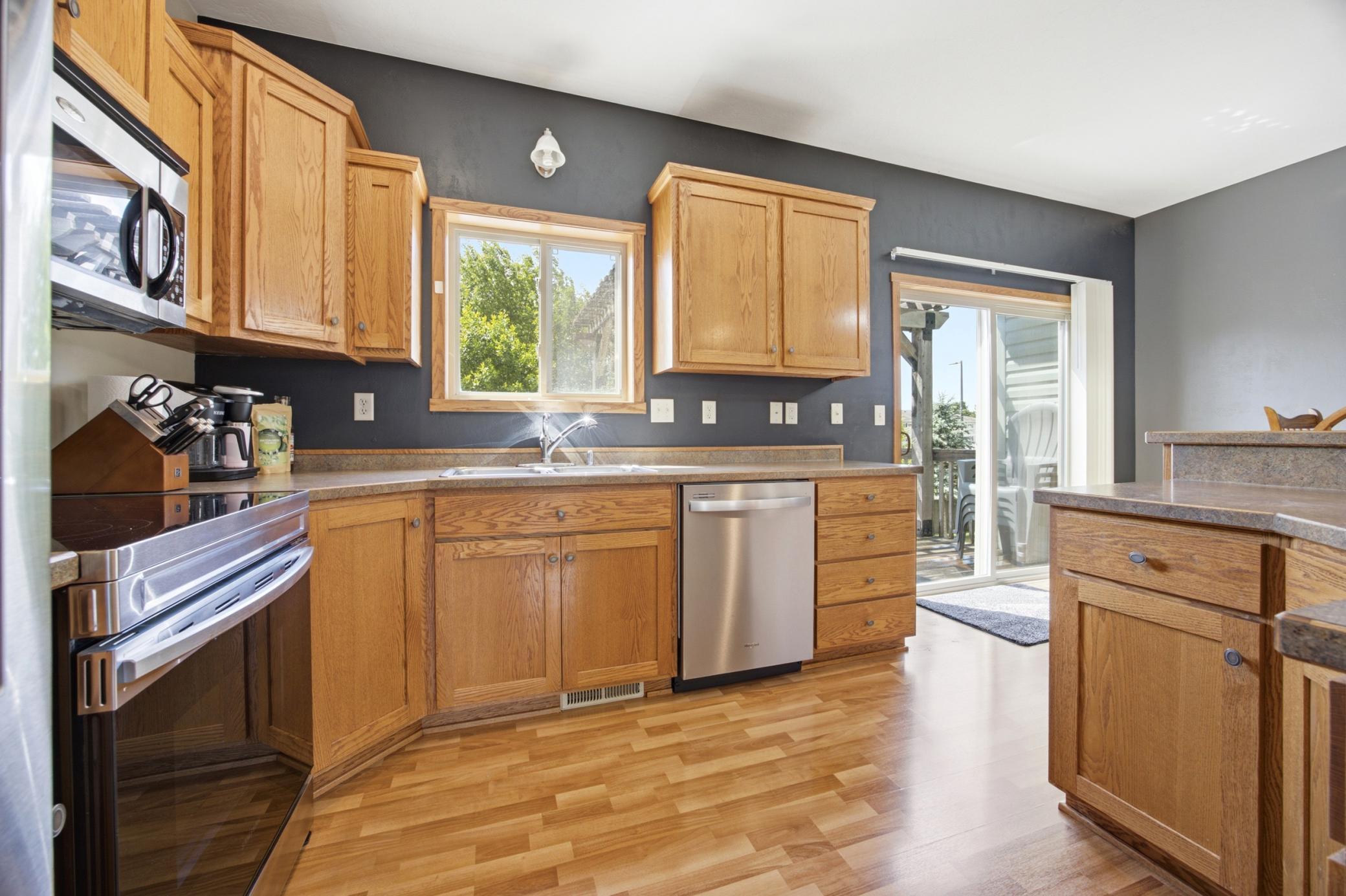 1403 35th Street S Circle, Moorhead MN 56560 - Photo 9 of 33