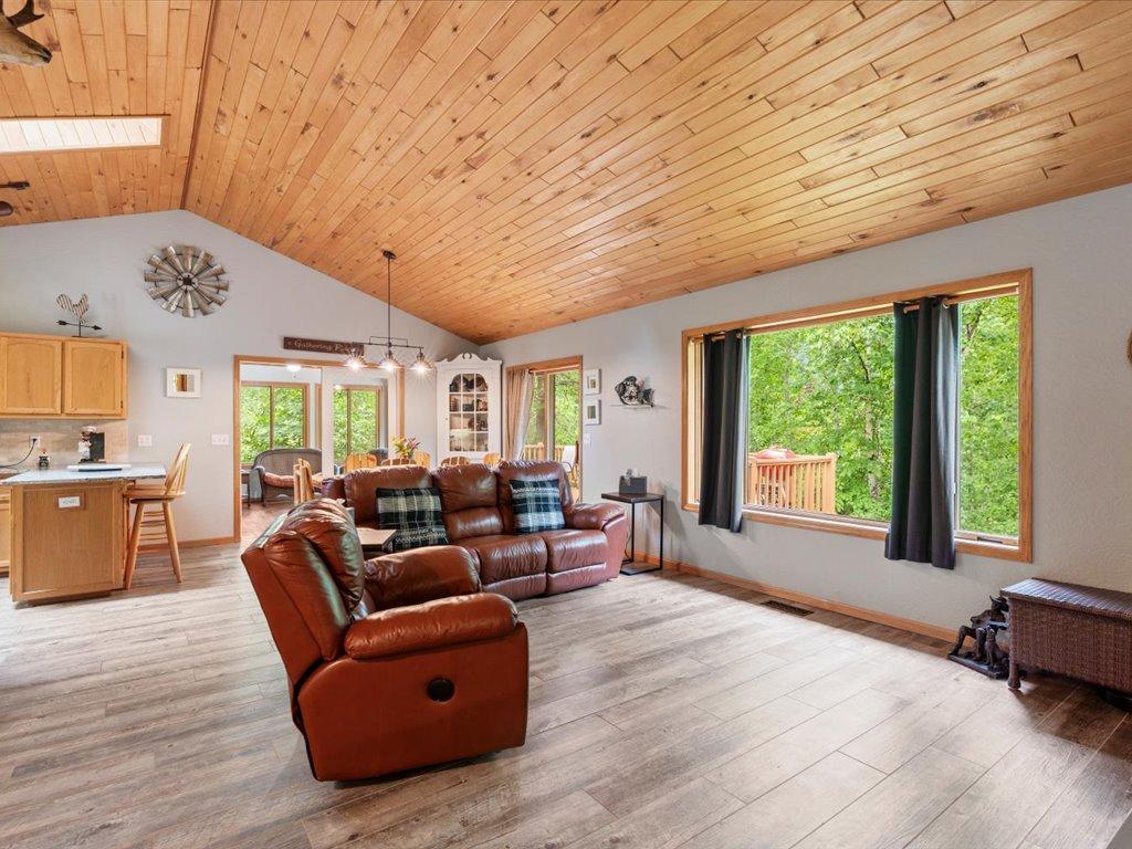 1995 single family home for sale at 8343 Timber Lane in Nisswa, MN — 3 bed, 3 bath (photo 2 of 48)