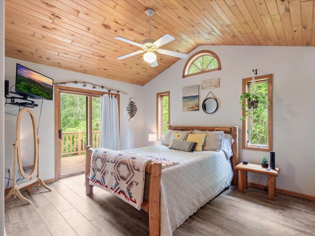 1995 single family home for sale at 8343 Timber Lane in Nisswa, MN — 3 bed, 3 bath (photo 12 of 48)