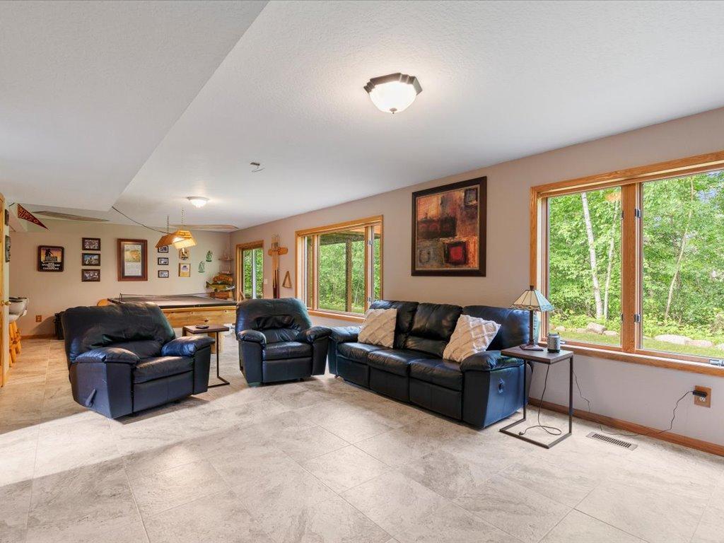 1995 single family home for sale at 8343 Timber Lane in Nisswa, MN — 3 bed, 3 bath (photo 18 of 48)