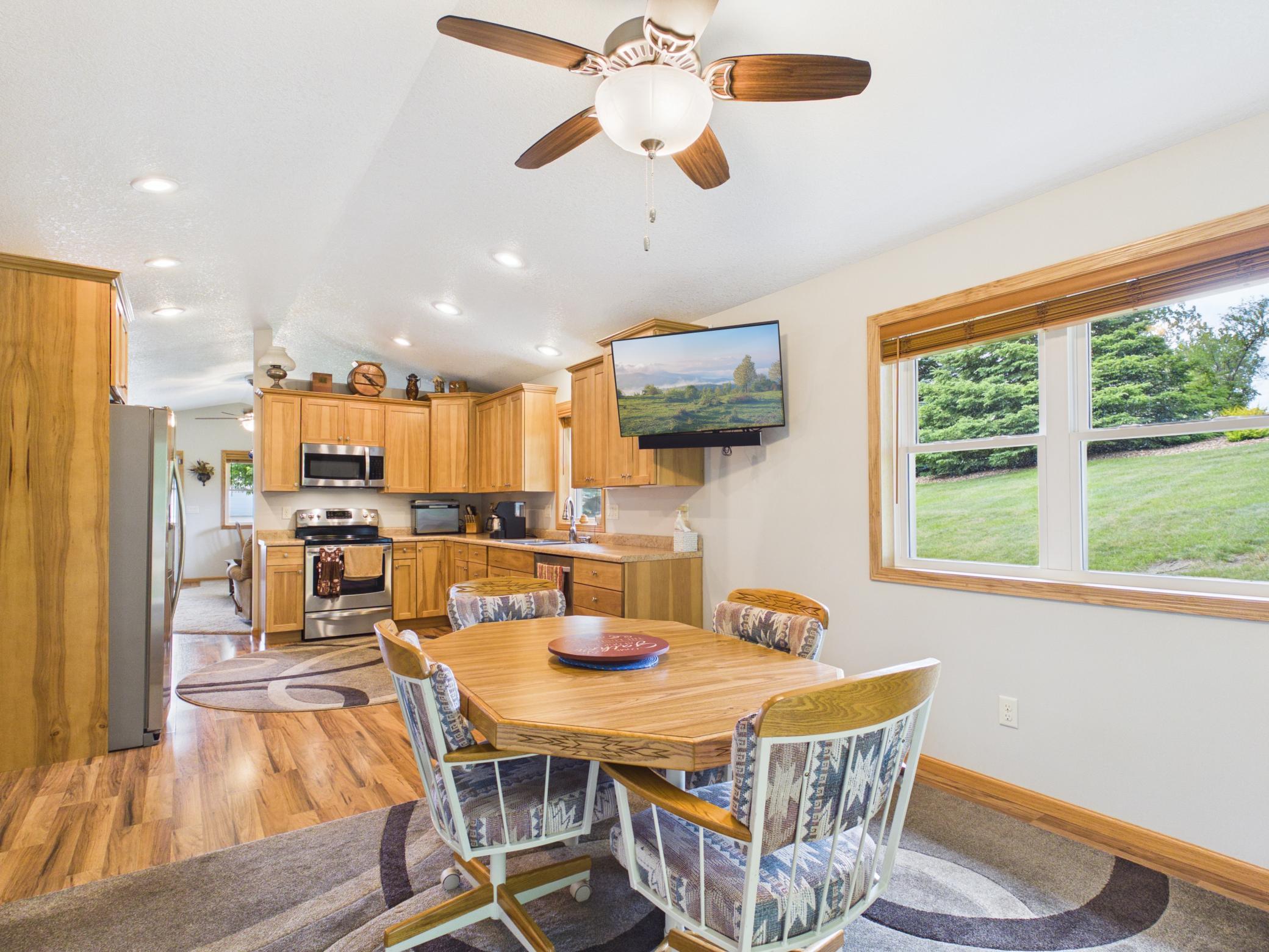 2211 Ridgedale Drive SE, Alexandria MN 56308 - Photo 10 of 20