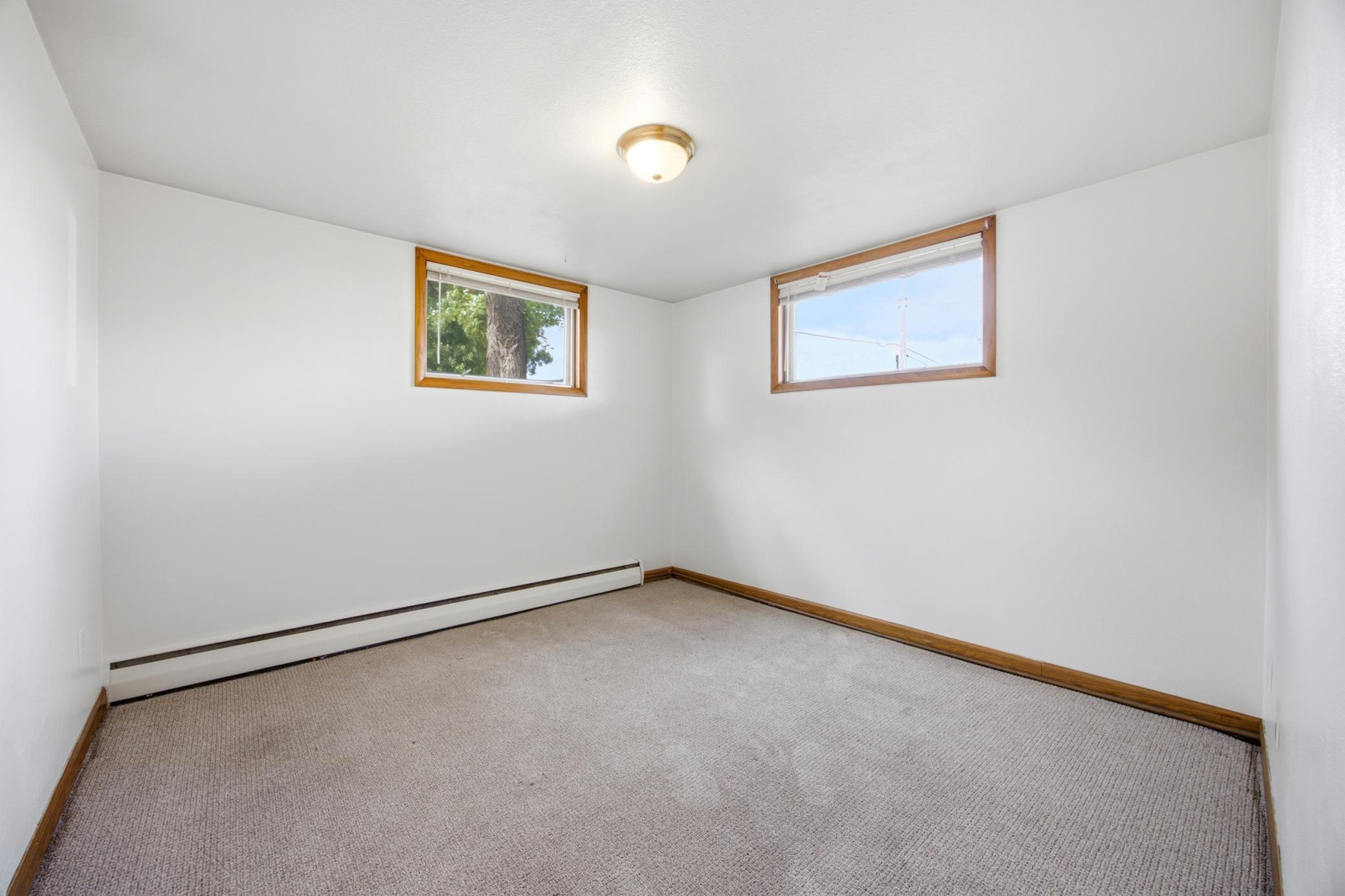2710 N 8th Street N, Fargo ND 58102 - Photo 6 of 11