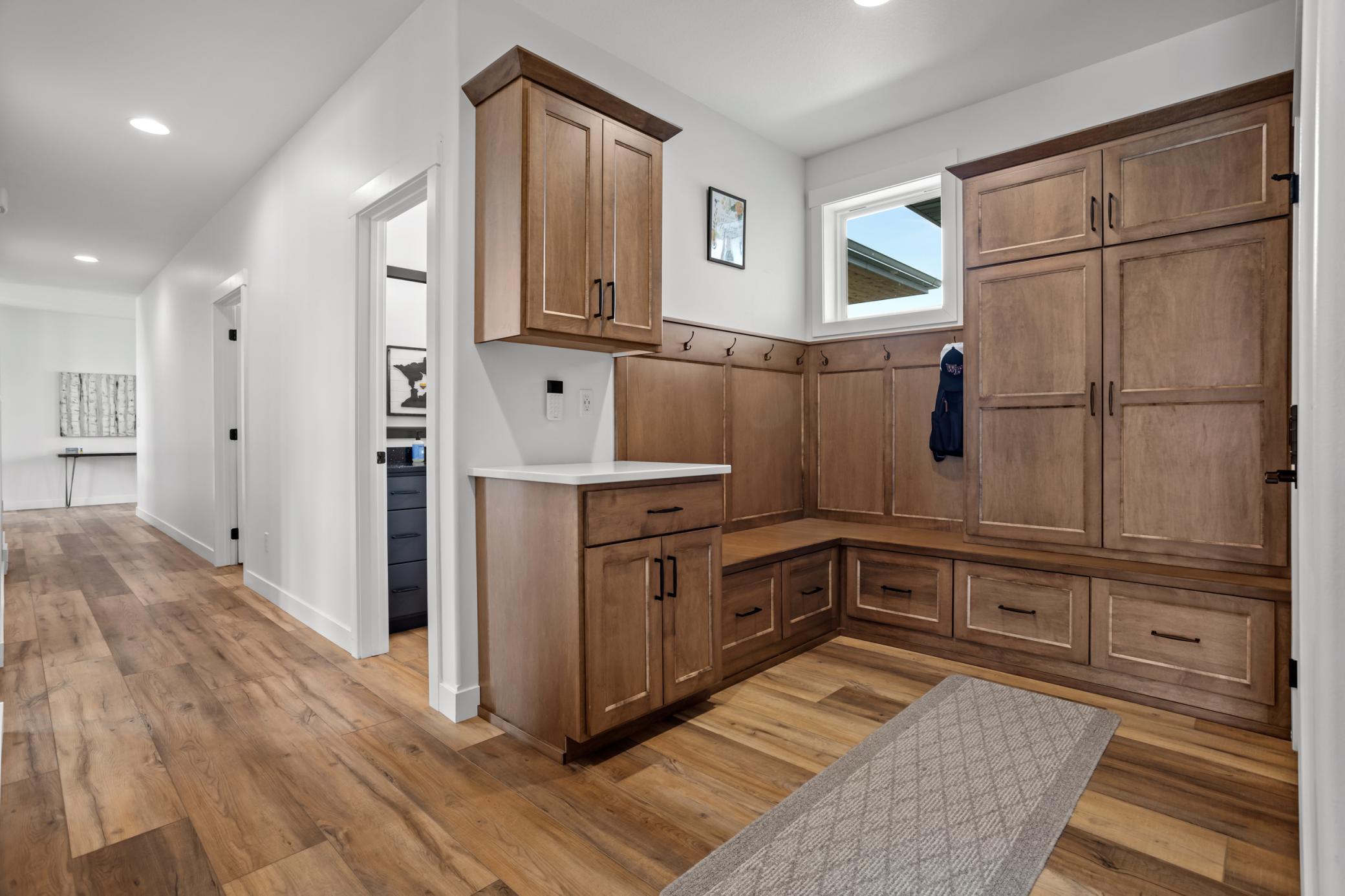 2021 single family home for sale at 2815 Rivers Bend Drive E in West Fargo, ND — 6 bed, 6 bath (photo 35 of 95)