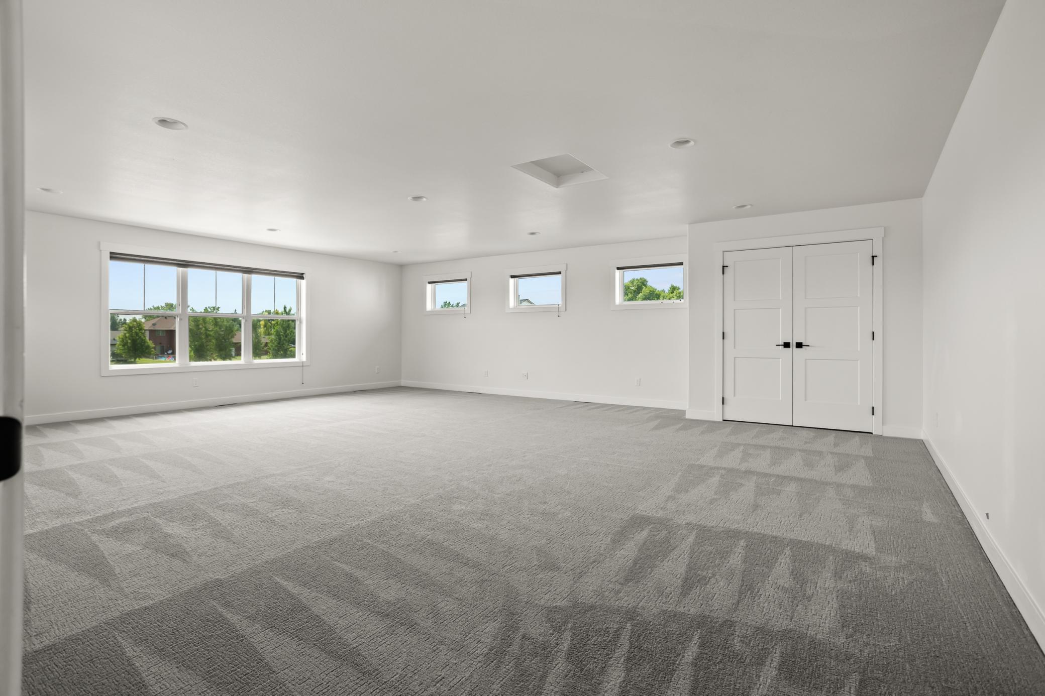 2021 single family home for sale at 2815 Rivers Bend Drive E in West Fargo, ND — 6 bed, 6 bath (photo 48 of 95)
