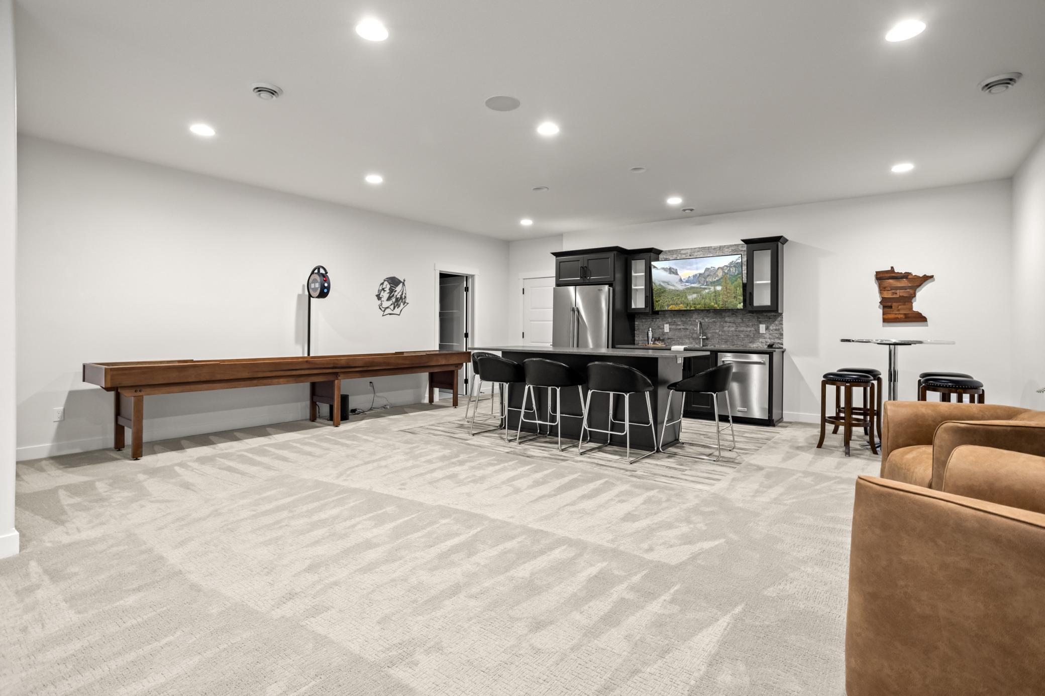 2021 single family home for sale at 2815 Rivers Bend Drive E in West Fargo, ND — 6 bed, 6 bath (photo 56 of 95)
