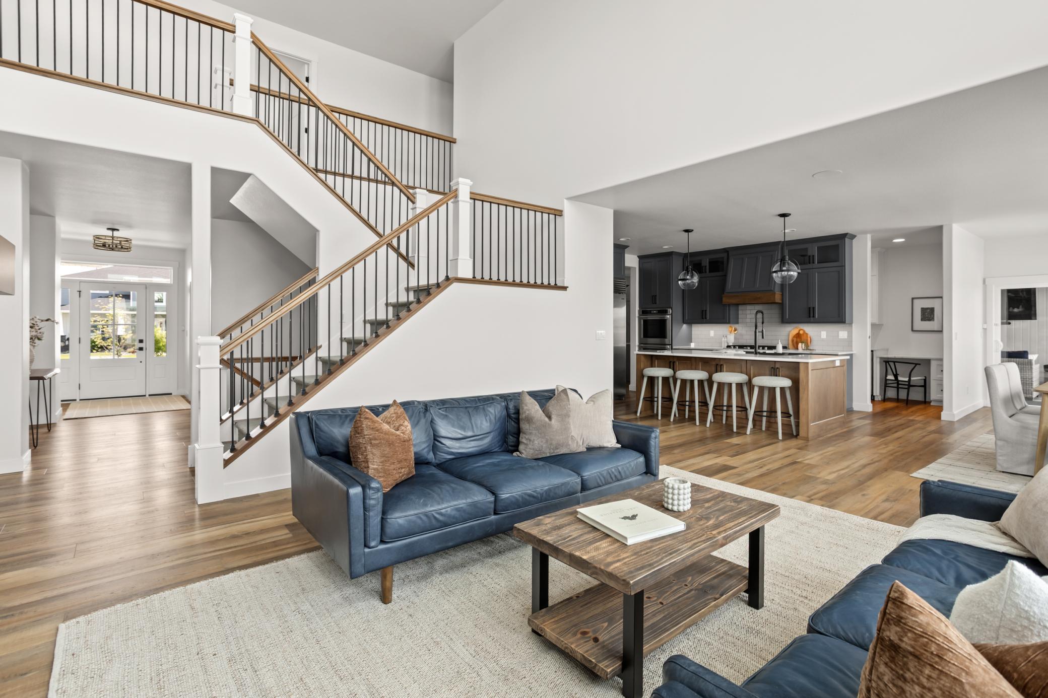 2021 single family home for sale at 2815 Rivers Bend Drive E in West Fargo, ND — 6 bed, 6 bath (photo 7 of 95)
