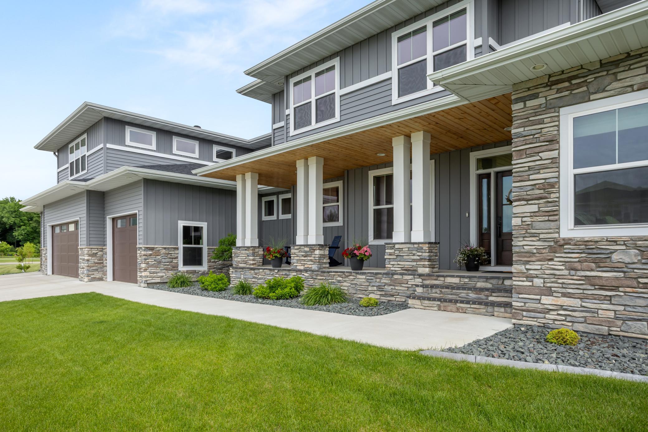 2021 single family home for sale at 2815 Rivers Bend Drive E in West Fargo, ND — 6 bed, 6 bath (photo 69 of 95)