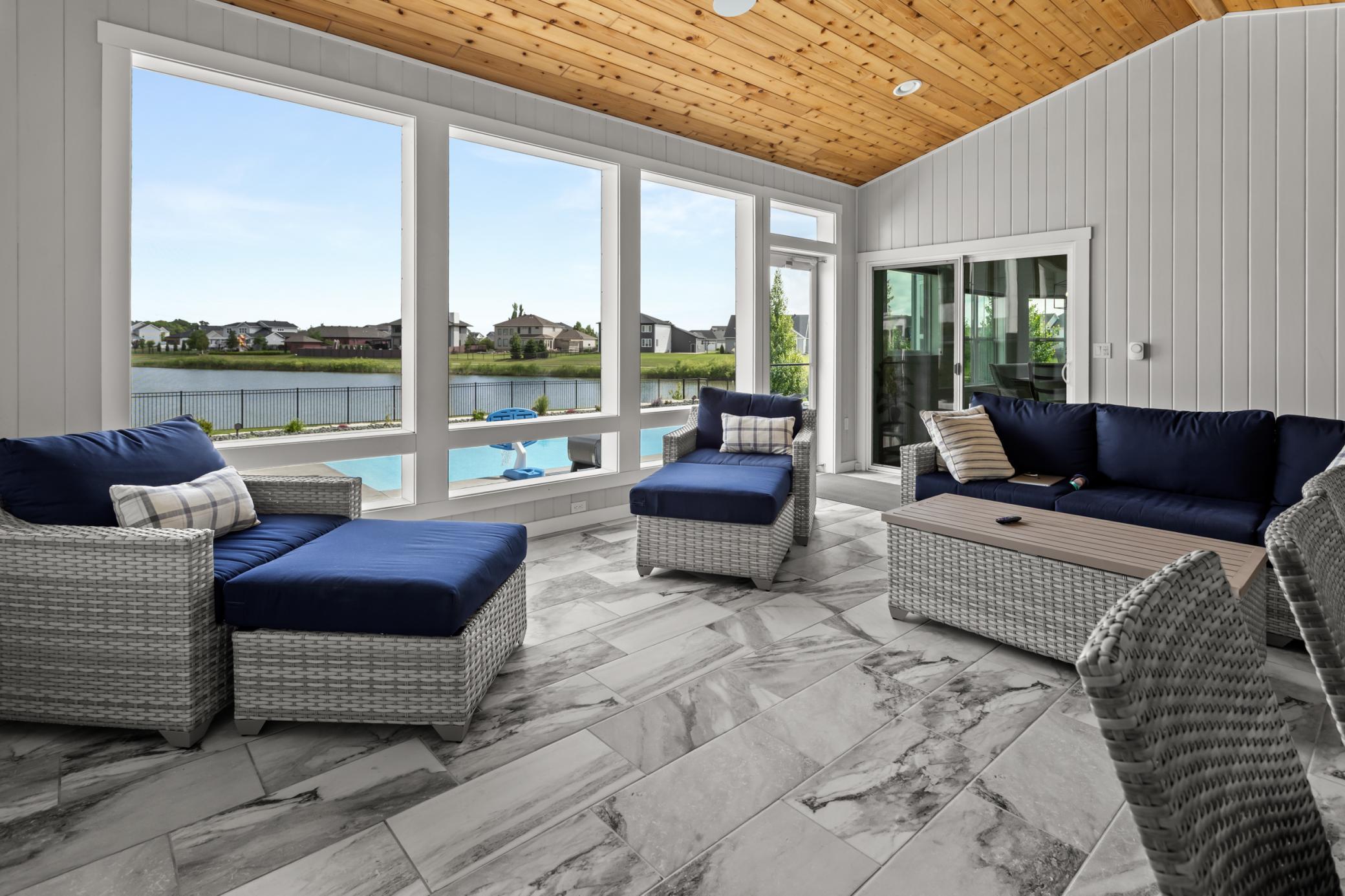 2021 single family home for sale at 2815 Rivers Bend Drive E in West Fargo, ND — 6 bed, 6 bath (photo 9 of 95)