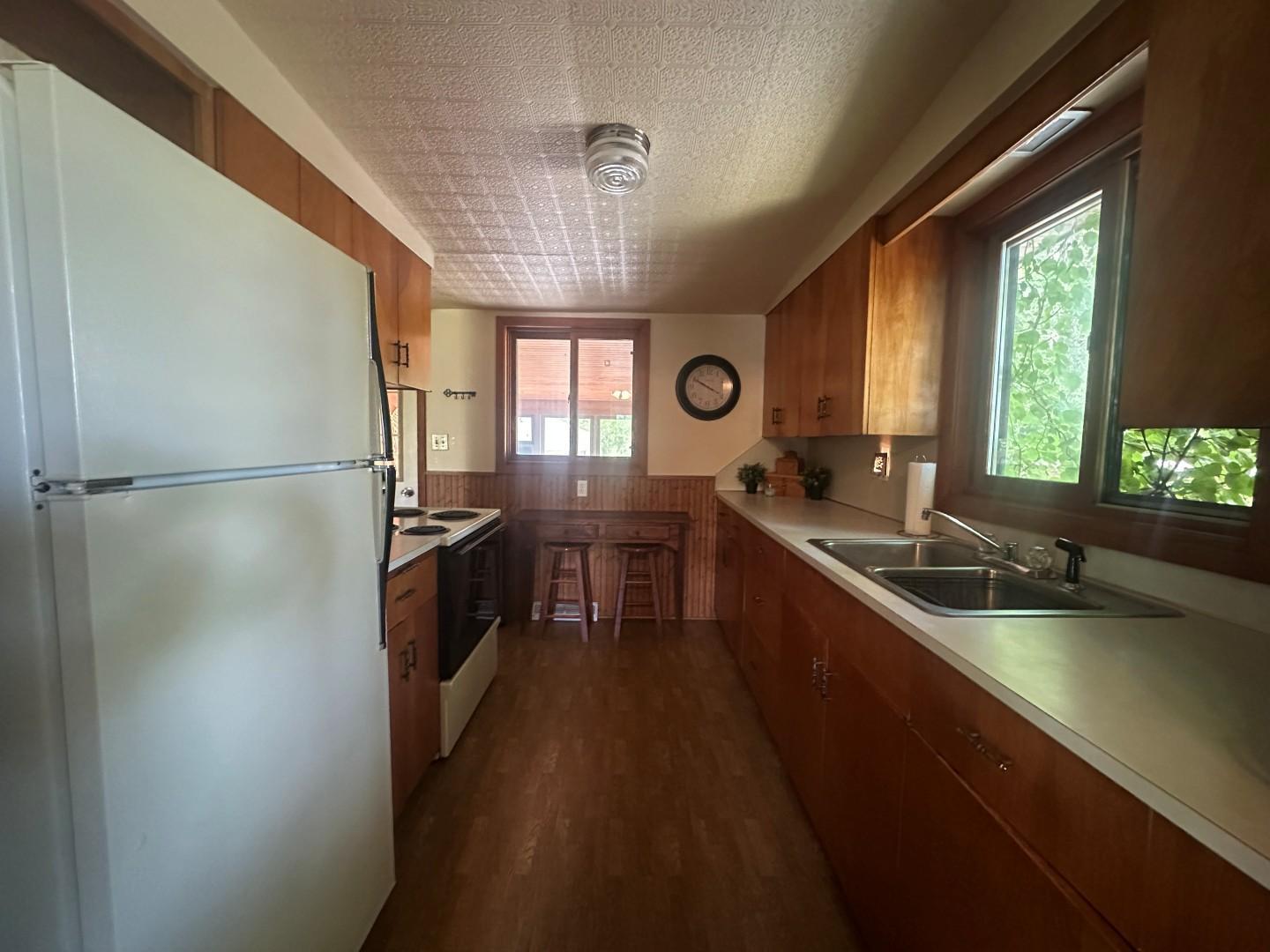 1402 N Mckay Avenue NE, Alexandria MN 56308 - Photo 13 of 25