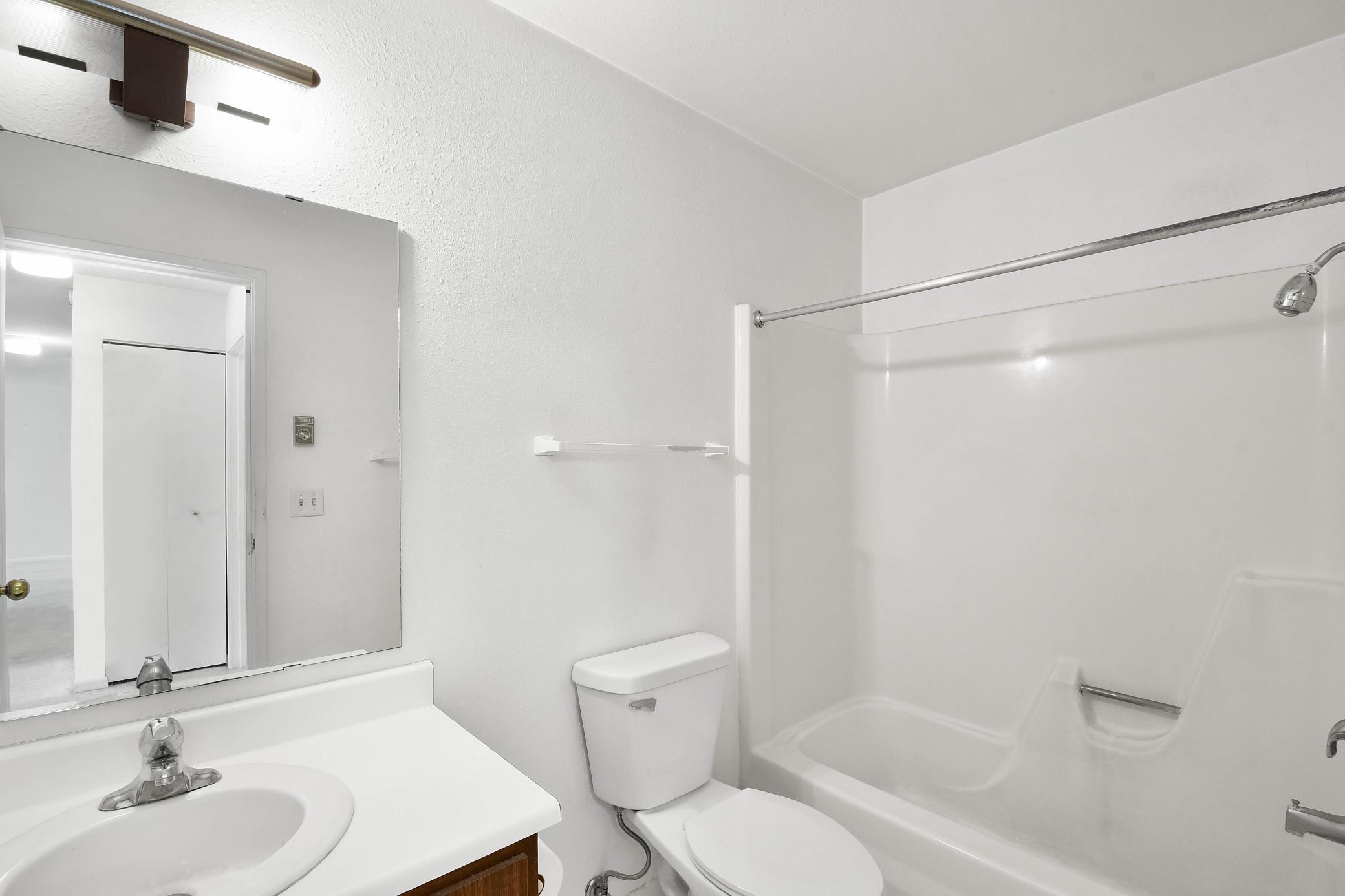 321 Prairiewood Circle S, Unit 304, Fargo ND 58103 - Photo 26 of 35