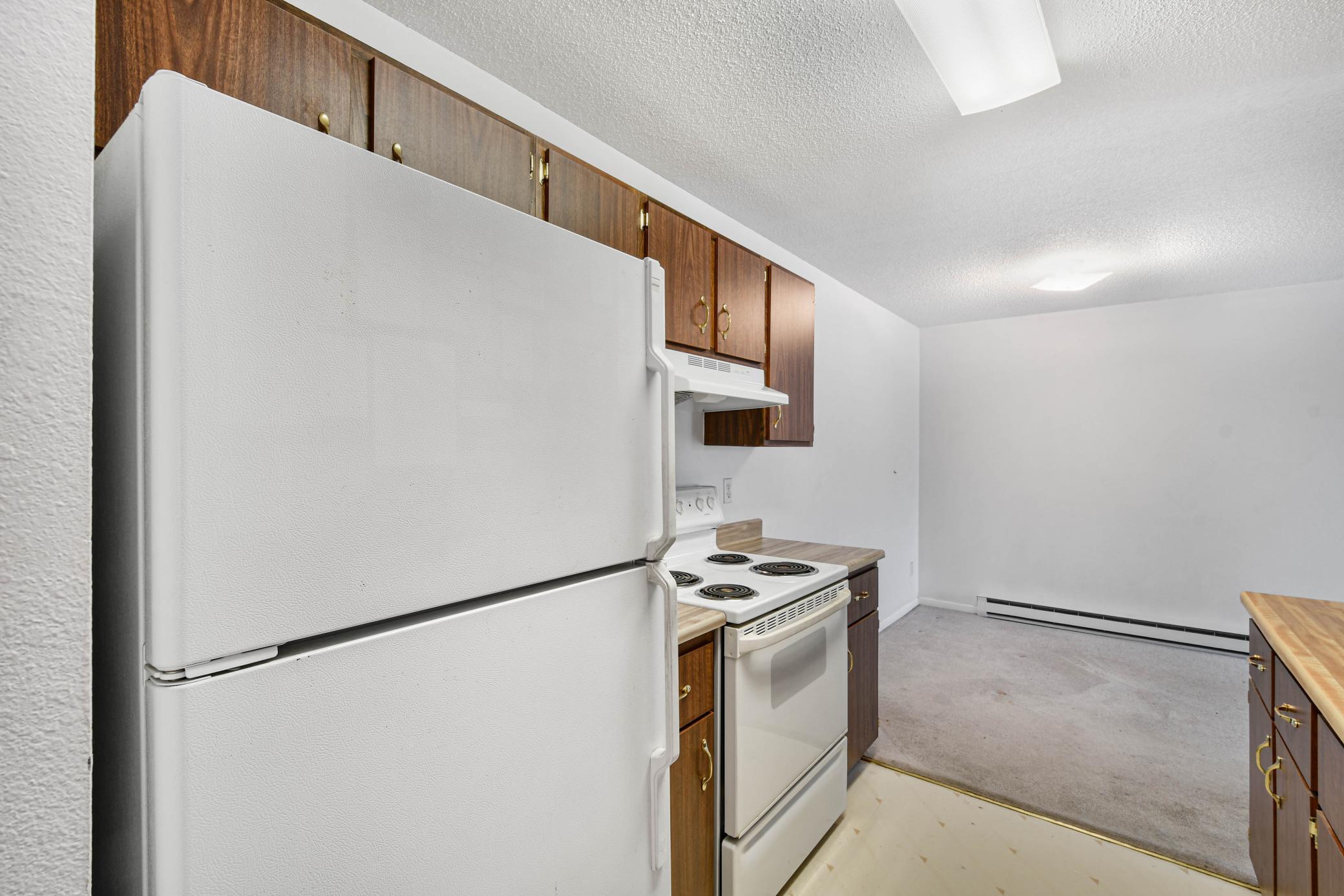 321 Prairiewood Circle S, Unit 304, Fargo ND 58103 - Photo 8 of 35