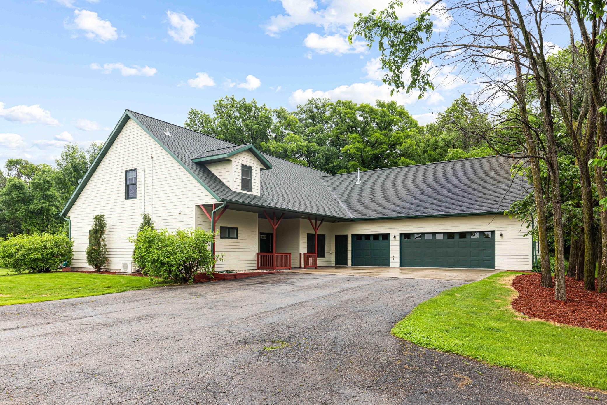 2000 single family home for sale at 25131 Franklin Lake Road in Pelican Rapids, MN — 4 bed, 4 bath