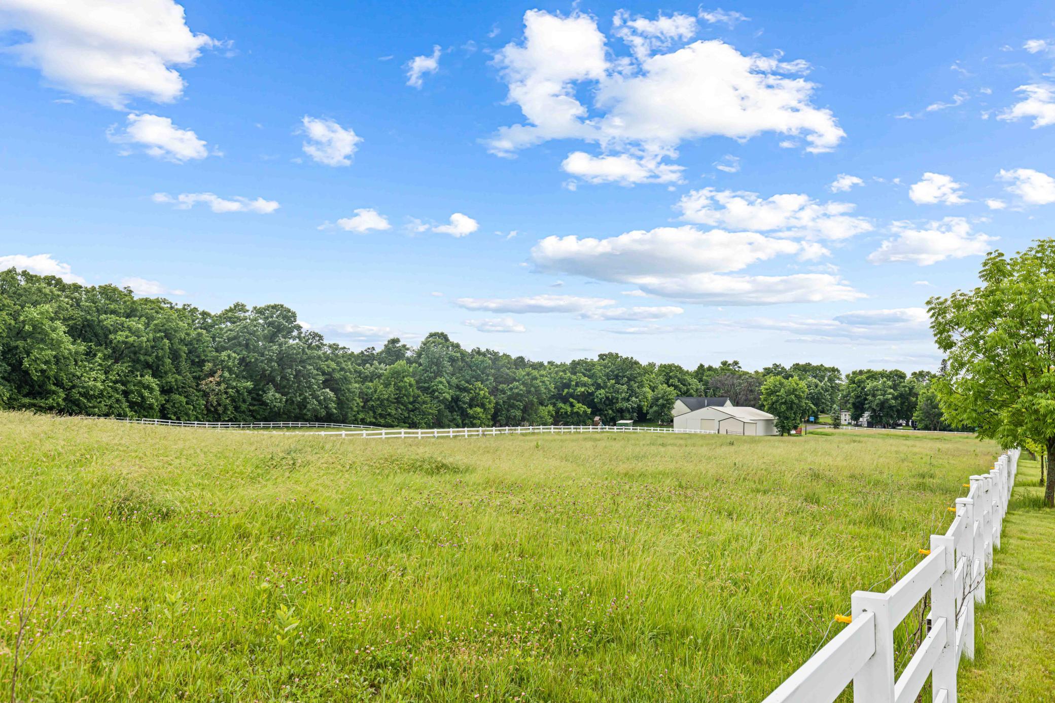 2000 single family home for sale at 25131 Franklin Lake Road in Pelican Rapids, MN — 4 bed, 4 bath (photo 13 of 75)