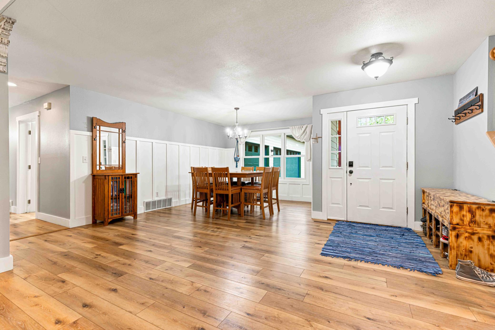 2000 single family home for sale at 25131 Franklin Lake Road in Pelican Rapids, MN — 4 bed, 4 bath (photo 15 of 75)
