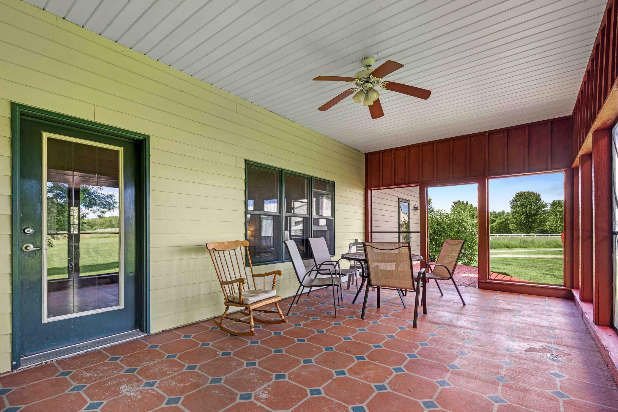 2000 single family home for sale at 25131 Franklin Lake Road in Pelican Rapids, MN — 4 bed, 4 bath (photo 53 of 75)