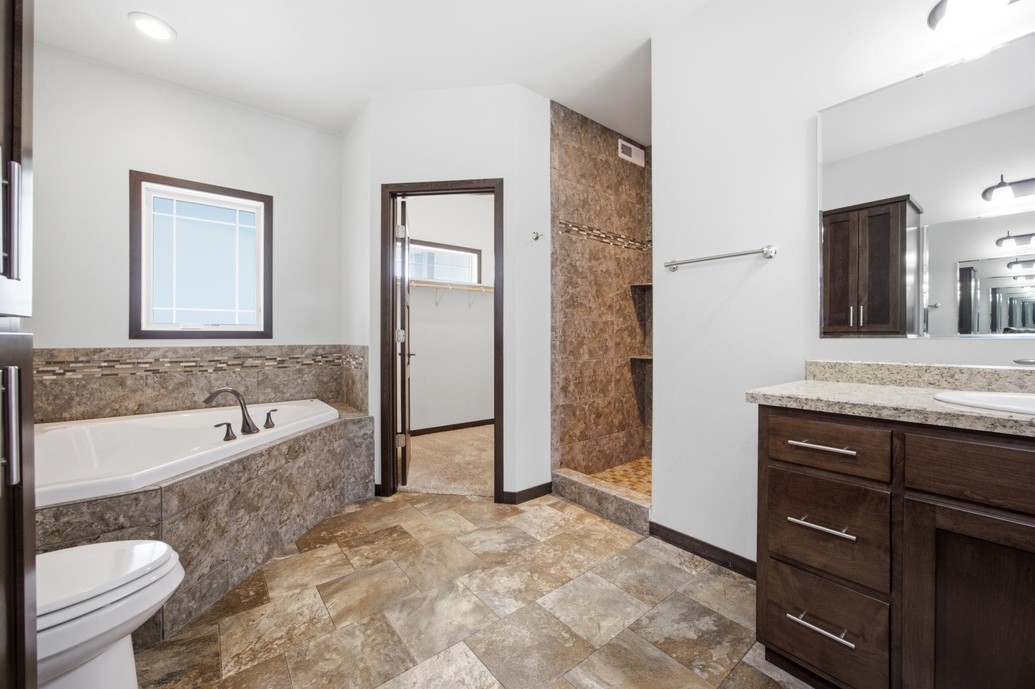 630 Westminster Drive, Moorhead MN 56560 - Photo 14 of 47
