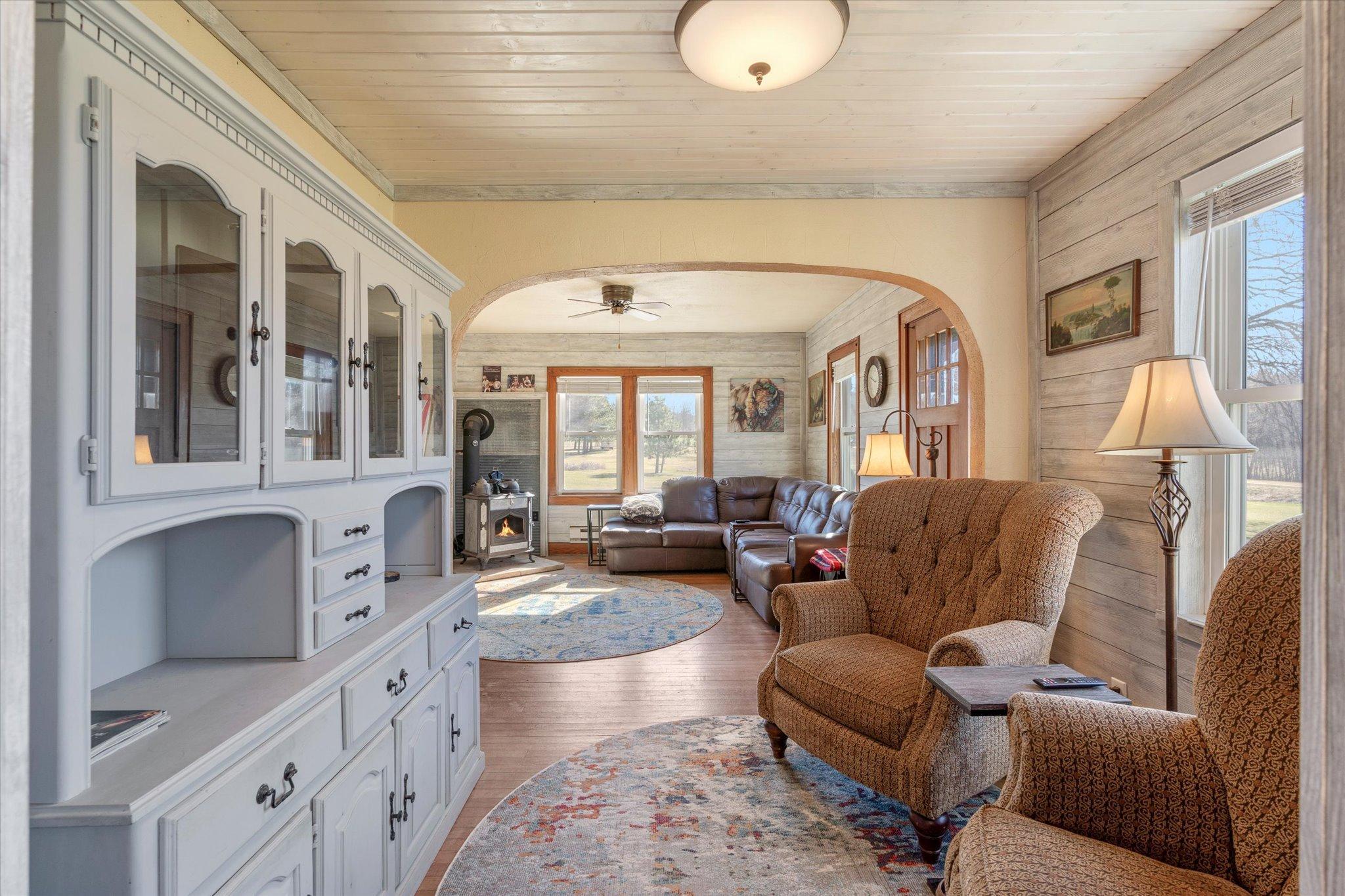 1900 single family home for sale at 44357 Red Oak Road in Staples, MN — 4 bed, 5 bath (photo 10 of 39)