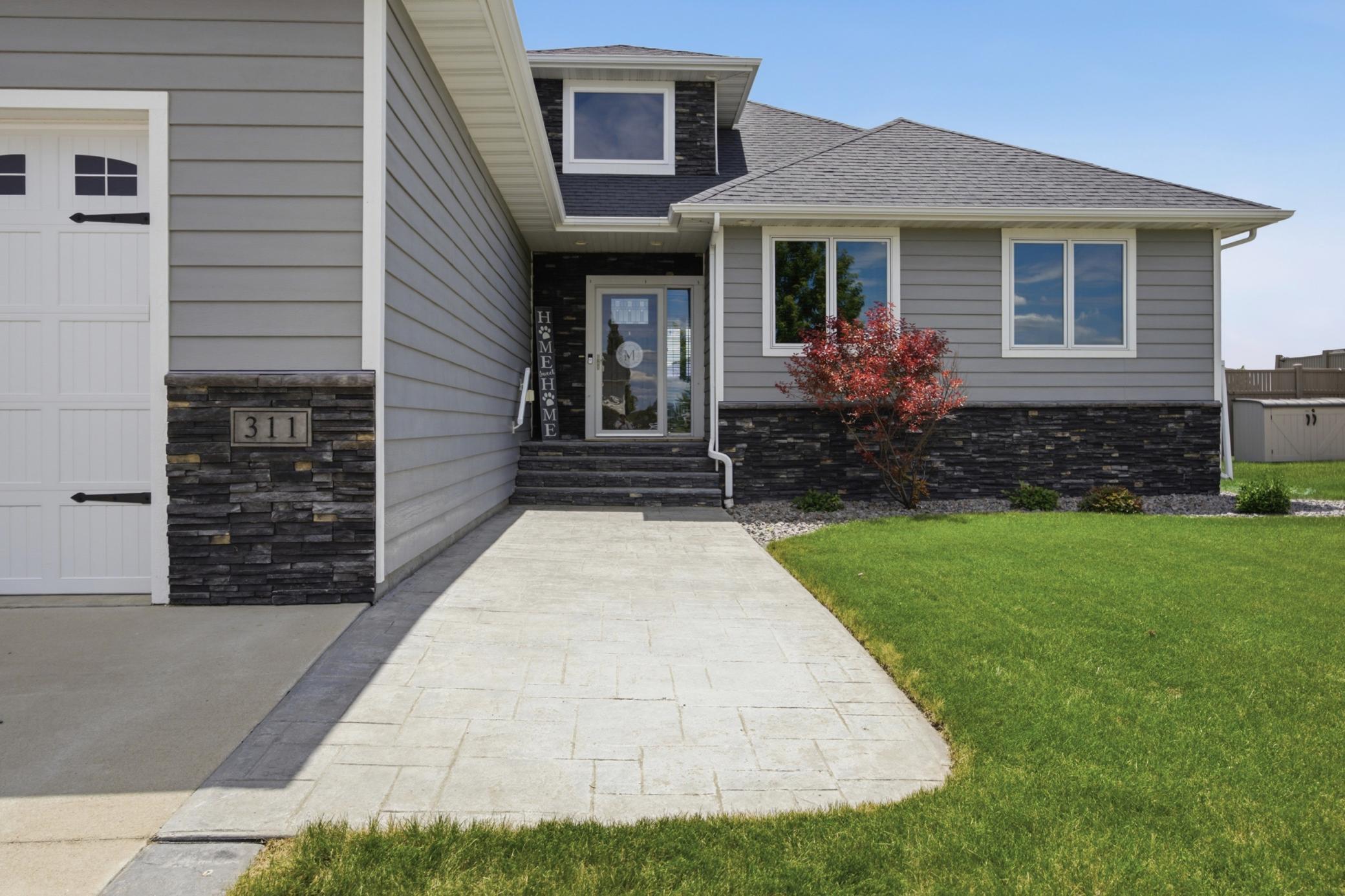 311 39th E Avenue, West Fargo ND 58078 - Photo 3 of 55