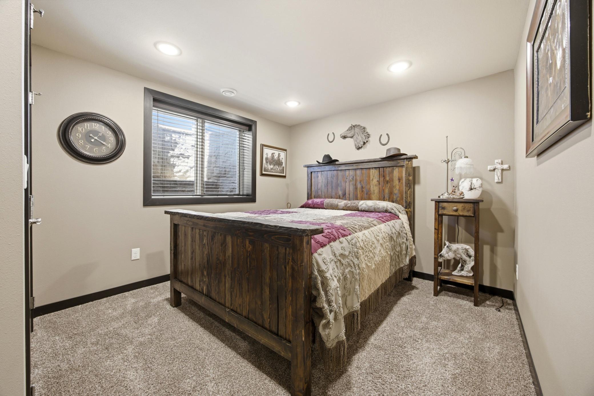 311 39th E Avenue, West Fargo ND 58078 - Photo 42 of 55