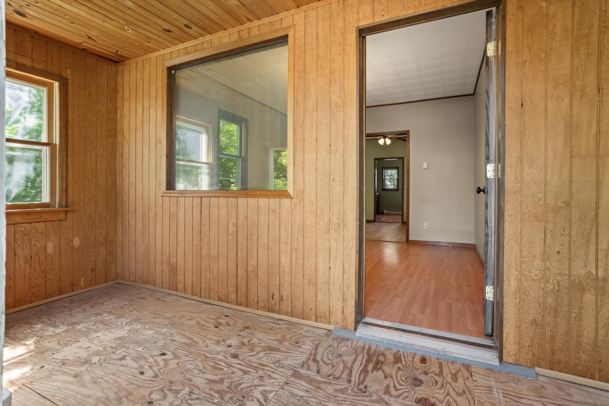 410 9 S Avenue, Fargo ND 58103 - Photo 4 of 51