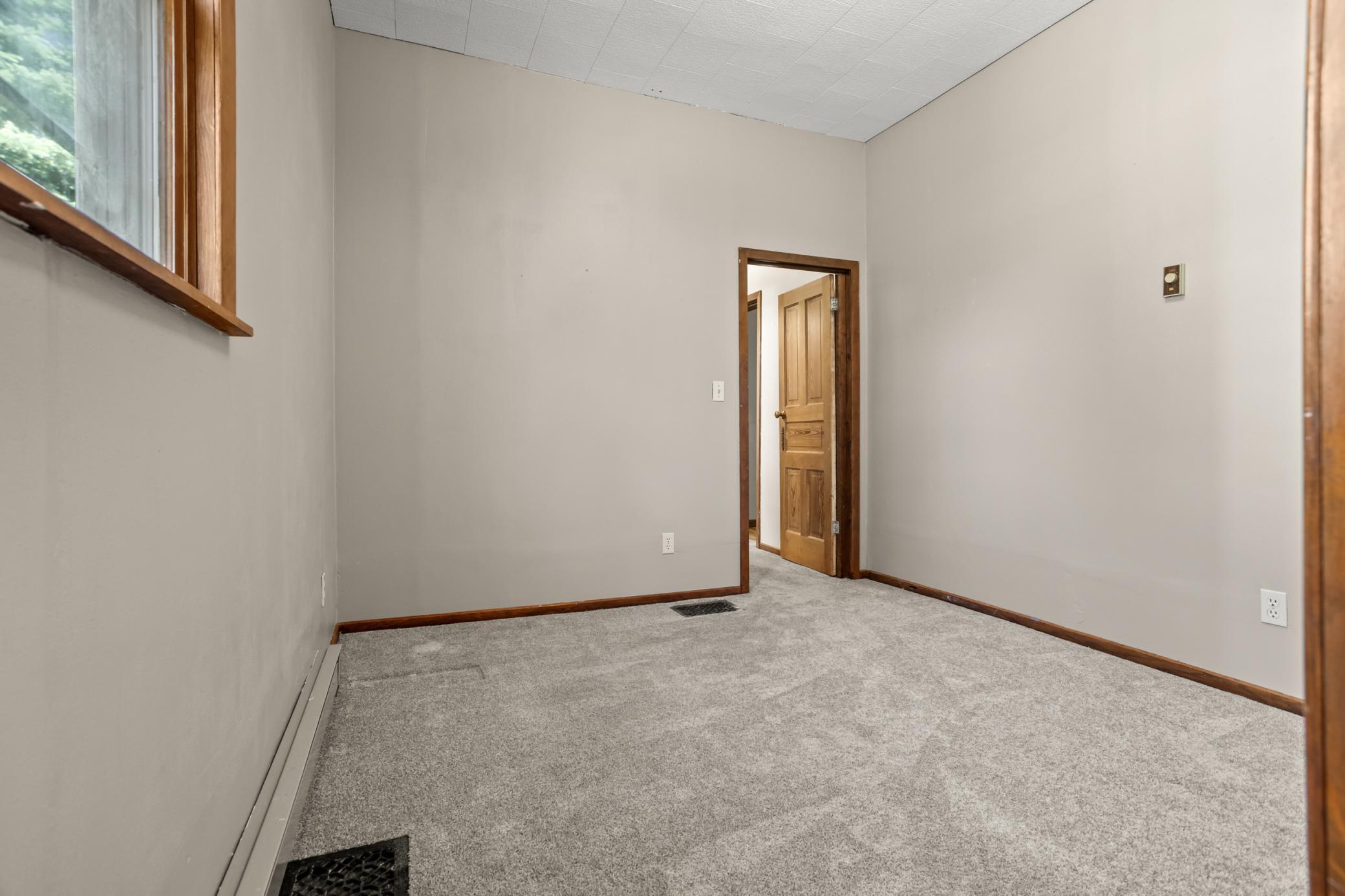 410 9 S Avenue, Fargo ND 58103 - Photo 34 of 51