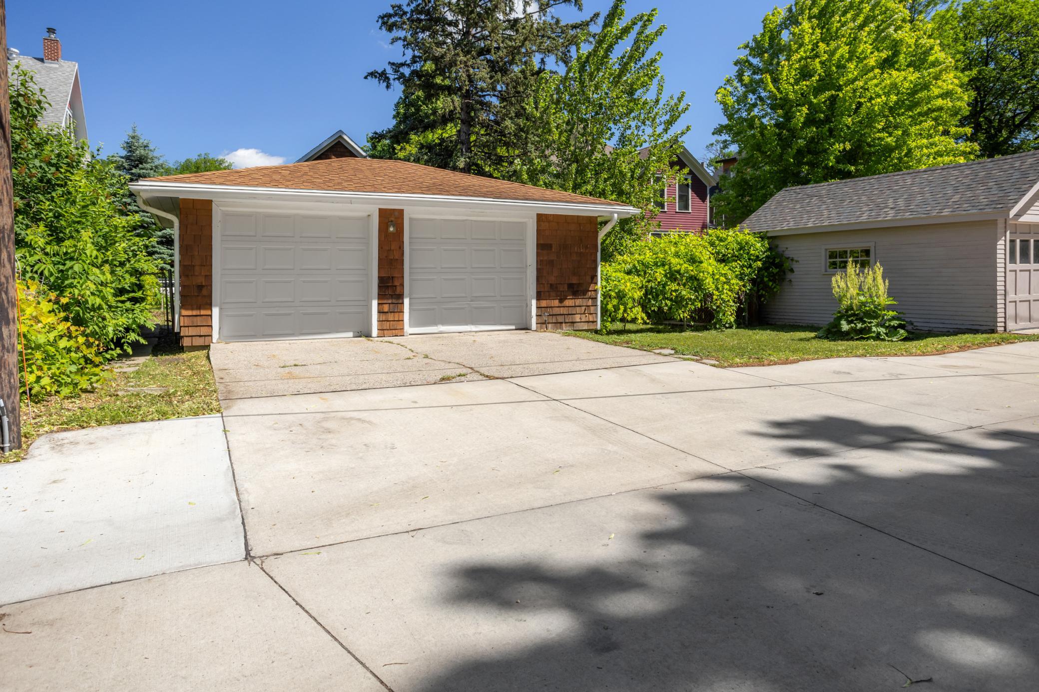 410 9 S Avenue, Fargo ND 58103 - Photo 41 of 51