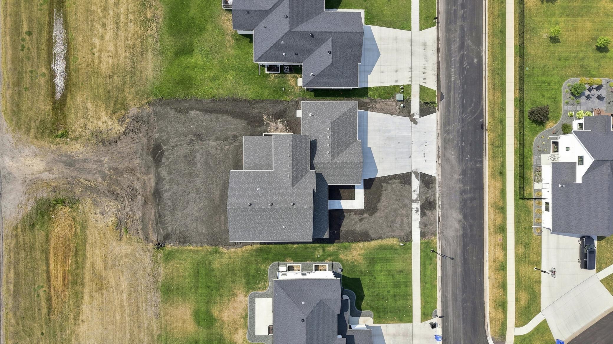 2026 single family home for sale at 1558 75th Avenue S in Fargo, ND — 6 bed, 4 bath (photo 35 of 35)
