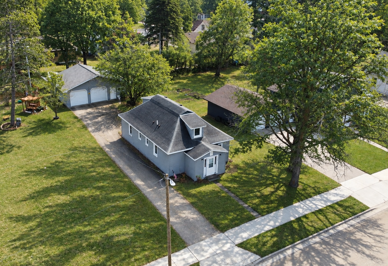 1920 single family home for sale at 118 Tousley Avenue N in New York Mills, MN — 3 bed, 2 bath (photo 2 of 23)