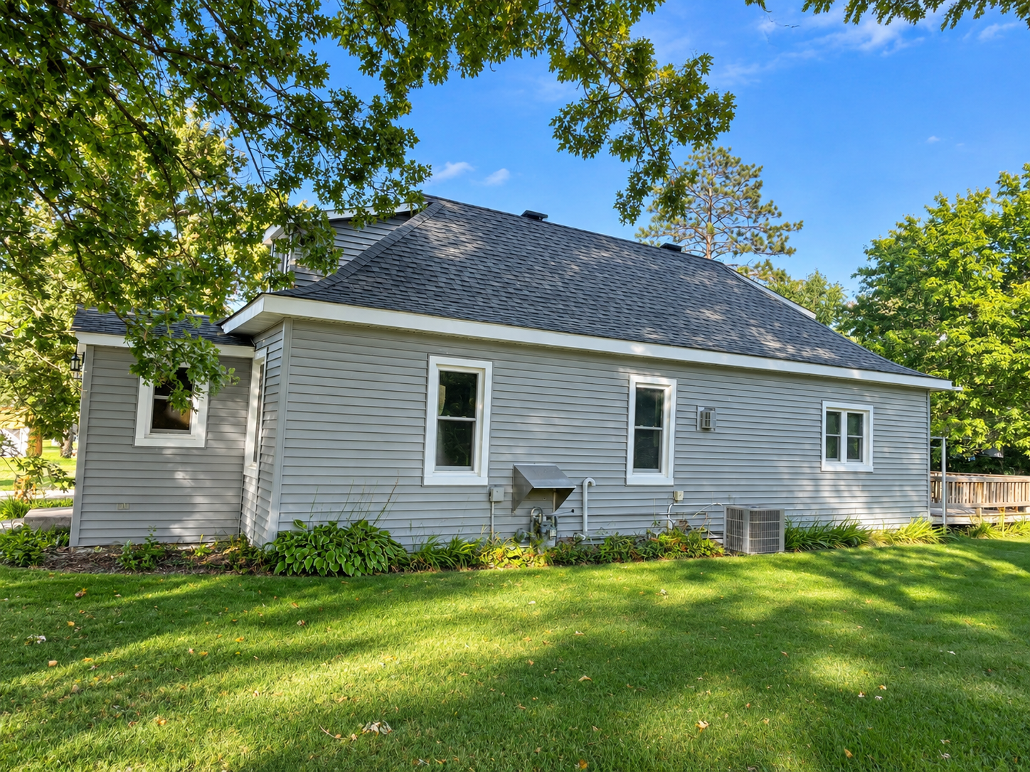 1920 single family home for sale at 118 Tousley Avenue N in New York Mills, MN — 3 bed, 2 bath (photo 5 of 23)