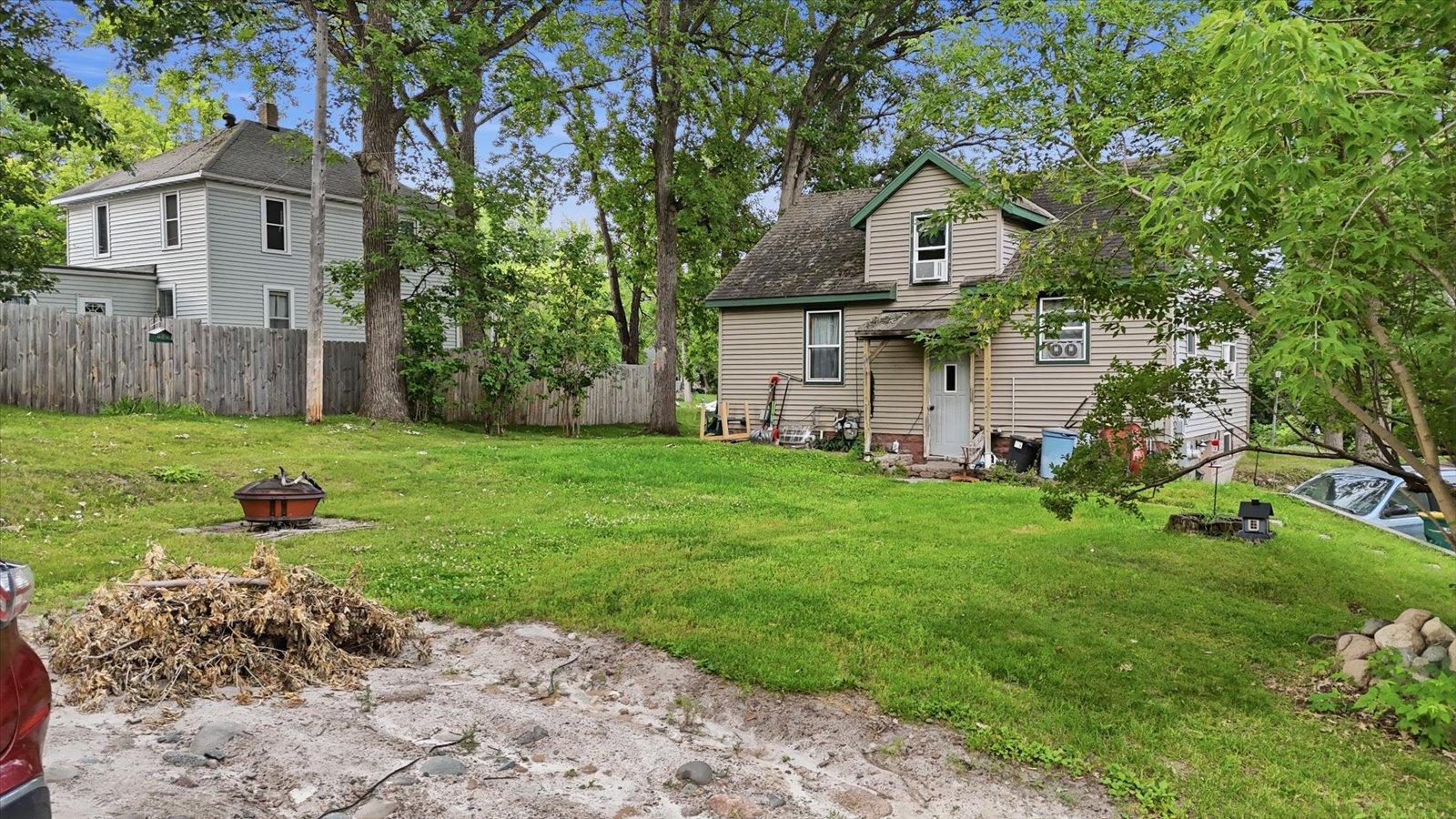 515 NE 6th Street, Grand Rapids MN 55744 - Photo 2 of 18