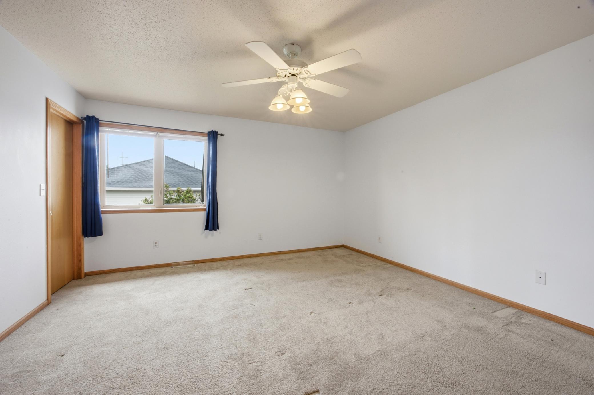 1534 Woodridge Lane, West Fargo ND 58078 - Photo 12 of 34