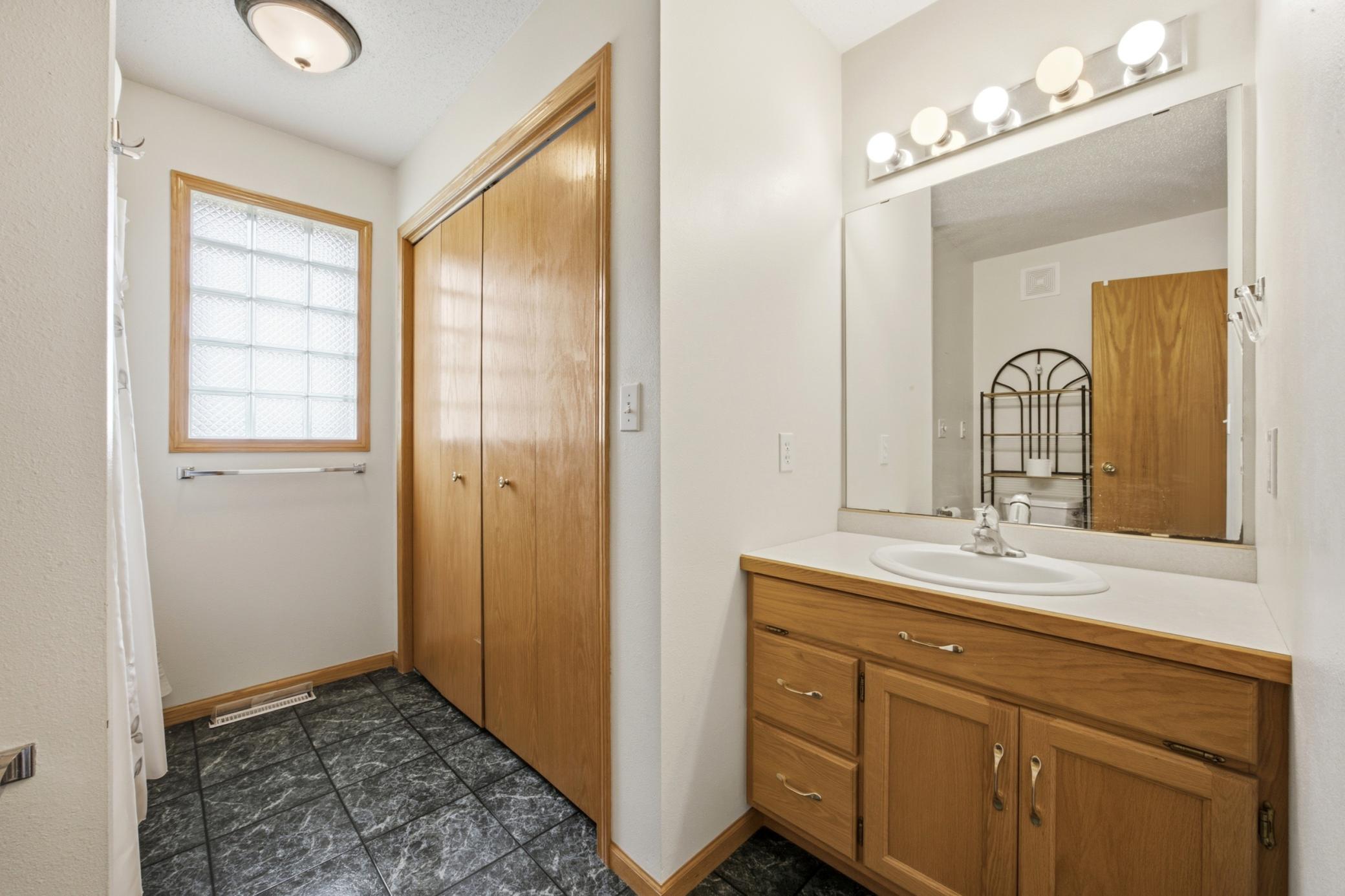 1534 Woodridge Lane, West Fargo ND 58078 - Photo 15 of 34
