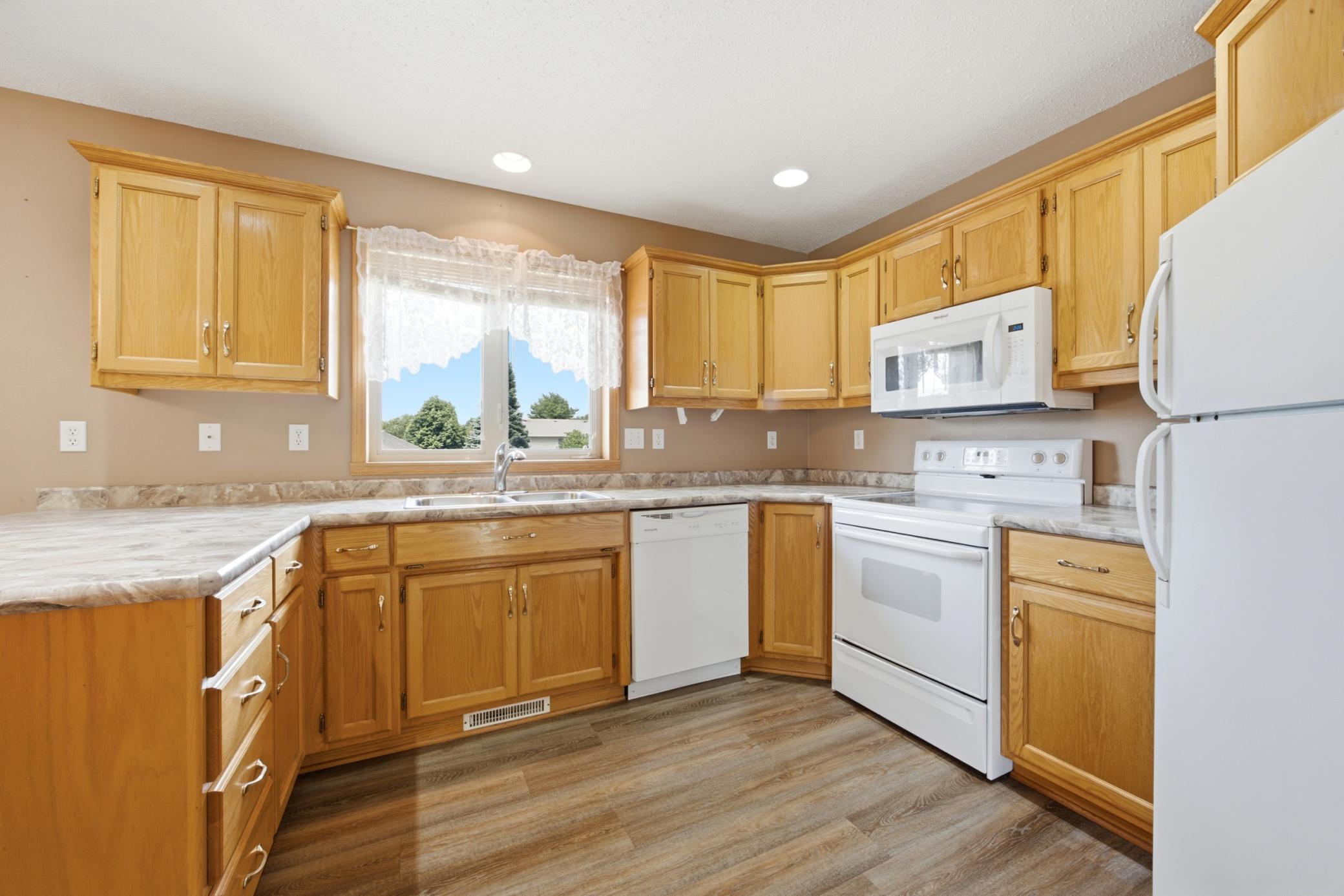 1534 Woodridge Lane, West Fargo ND 58078 - Photo 8 of 34