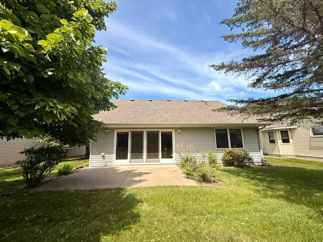 2004 single family home for sale at 2608 Southview Court in Brainerd, MN — 2 bed, 2 bath (photo 3 of 13)