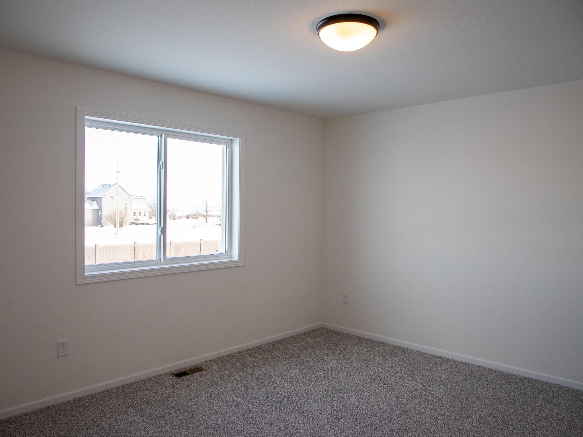 300 Lionheart S Drive, Horace ND 58047 - Photo 6 of 18