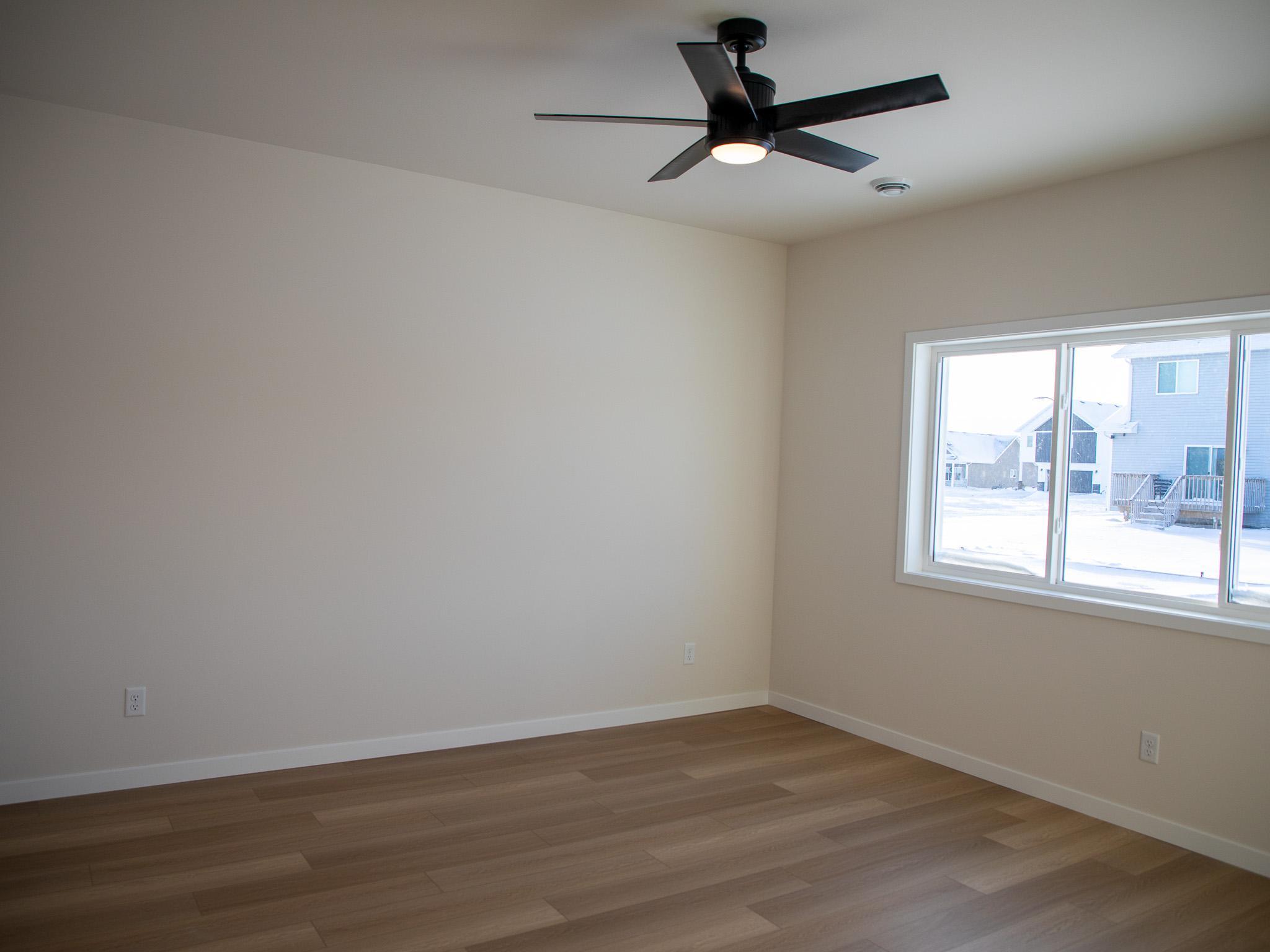 4866 Decorah S Way, Fargo ND 58104 - Photo 17 of 24