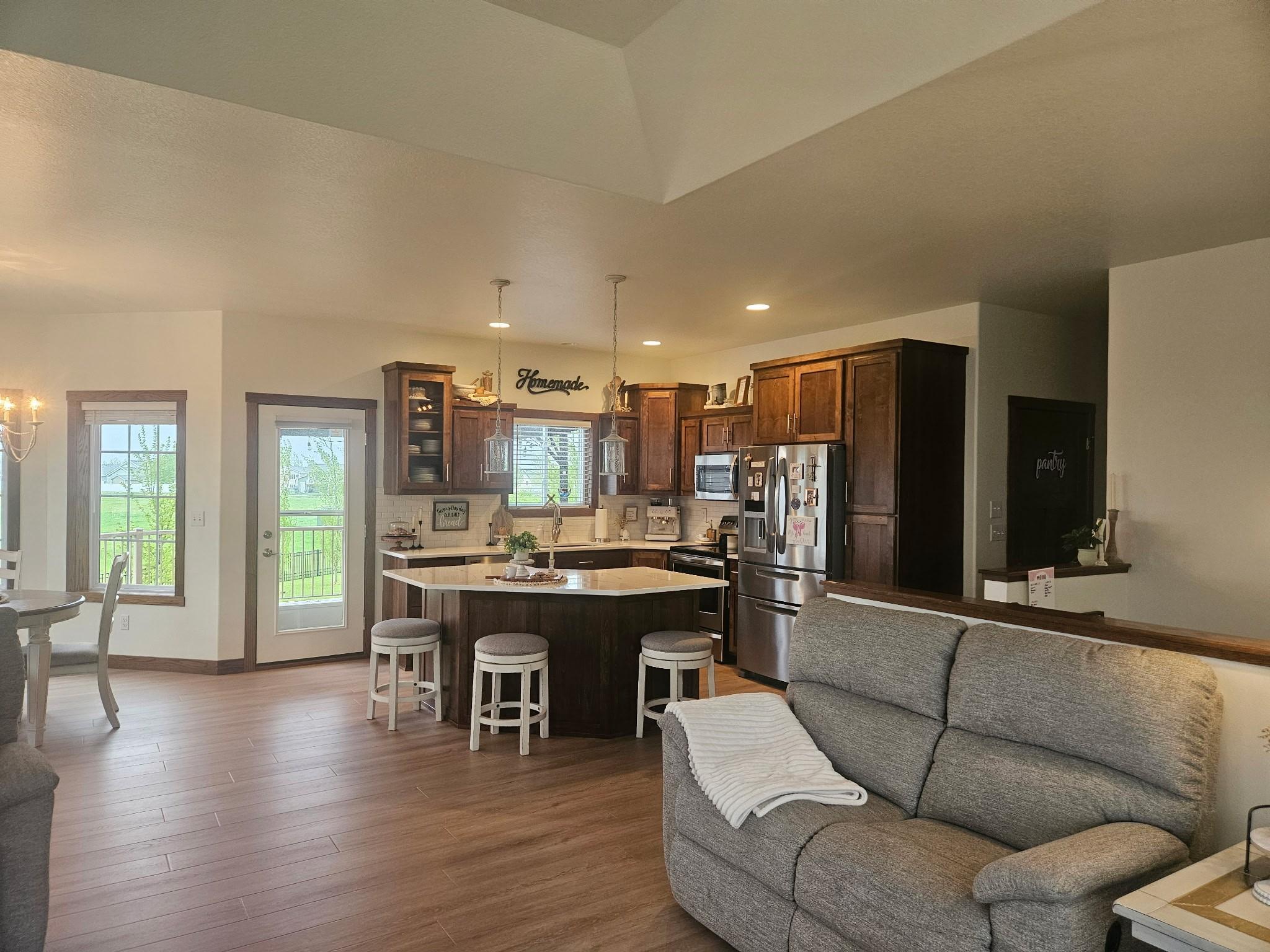 5002 45th S Avenue, Fargo ND 58104 - Photo 9 of 70