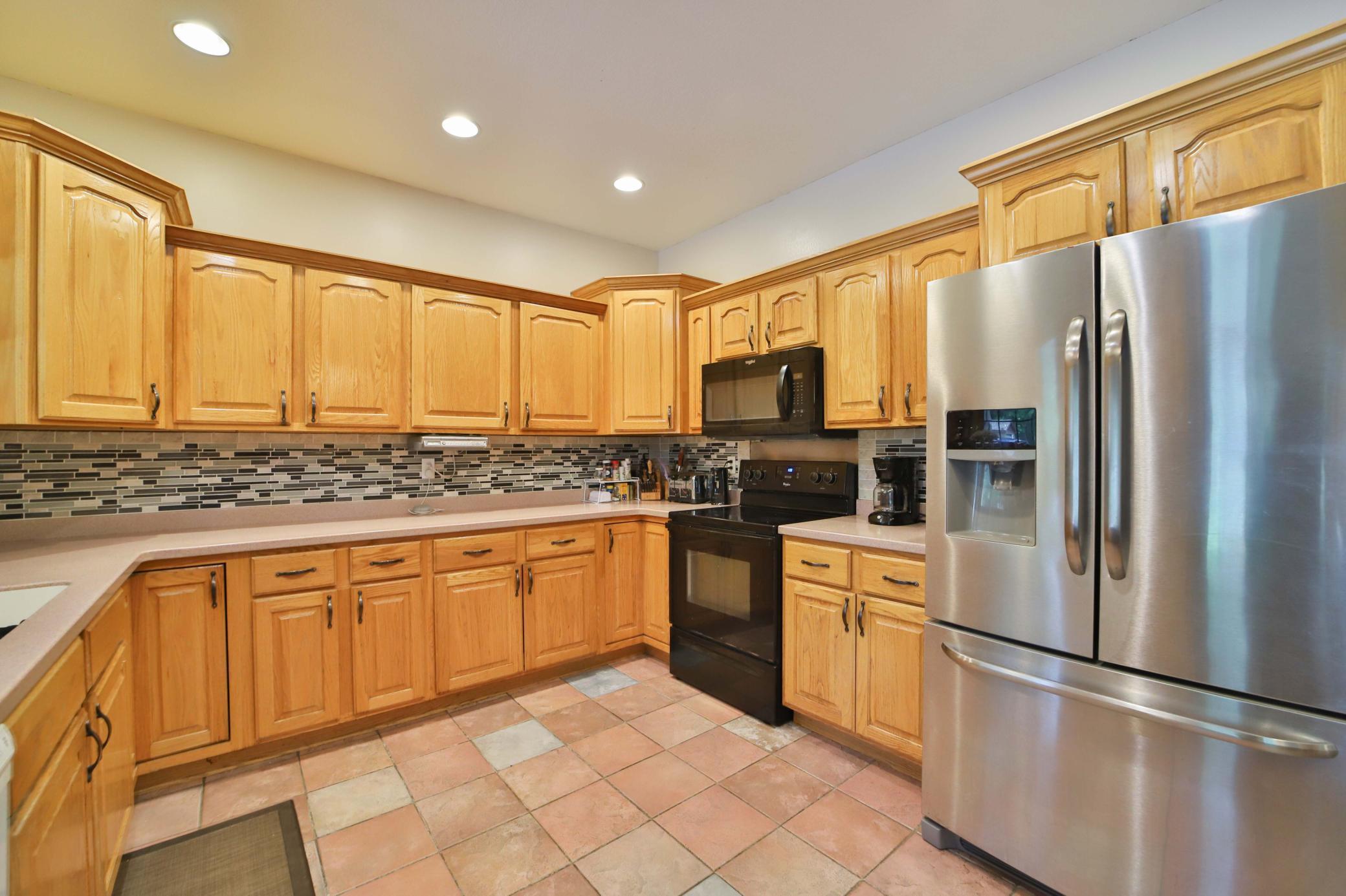 2002 single family home for sale at 6740 Saint Mathias Road in Brainerd, MN — 3 bed, 2 bath (photo 4 of 52)